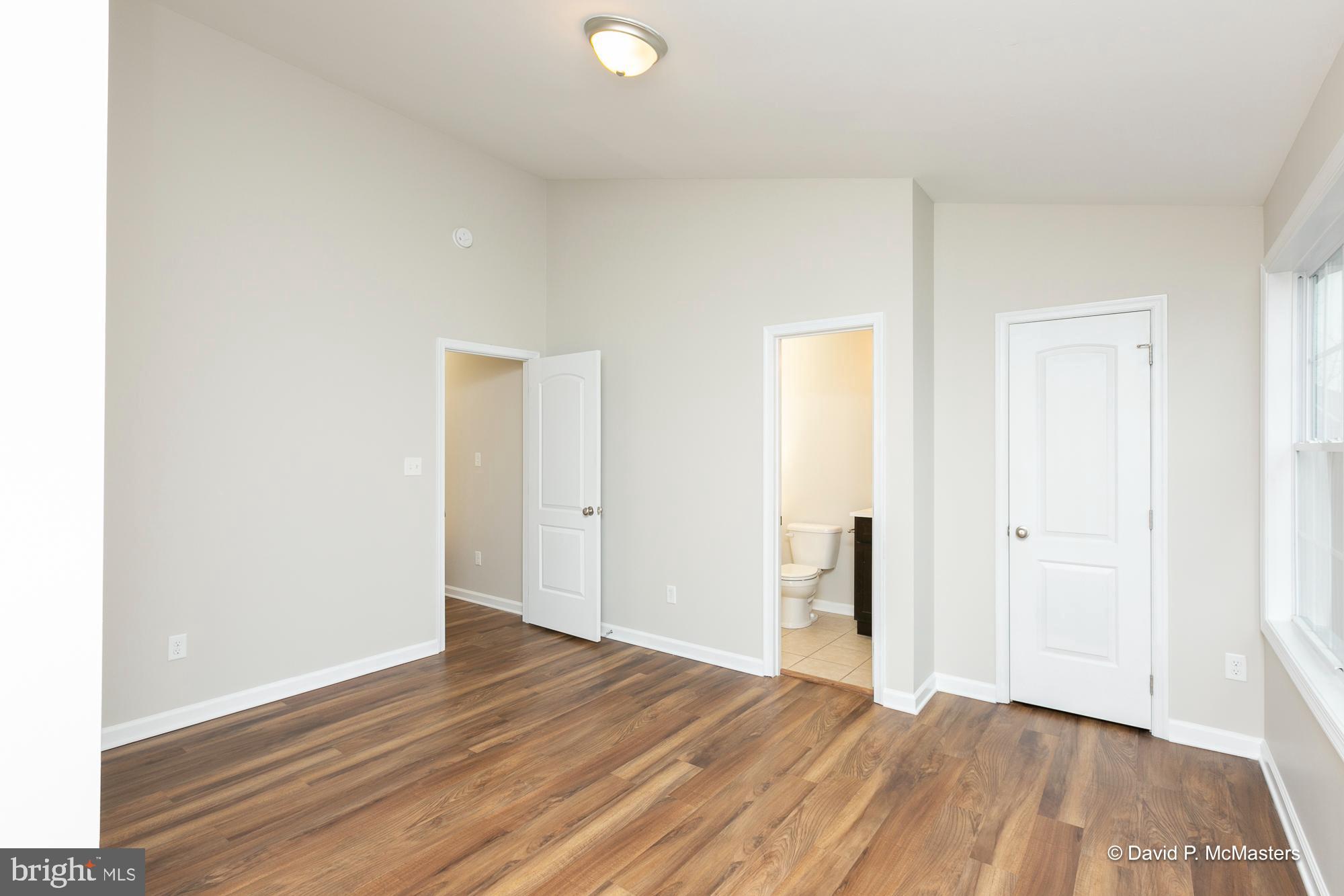 THE TOWNES OF RIDGEWAY - Residential