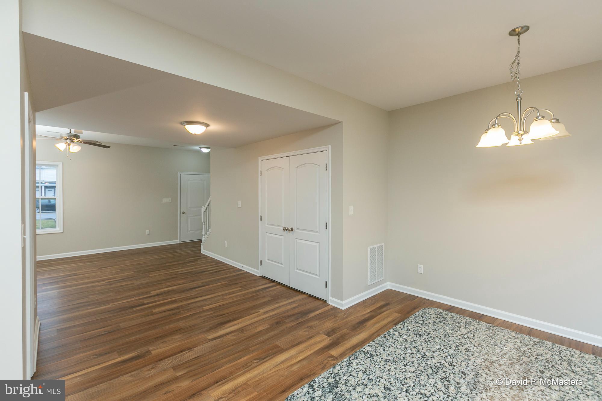 THE TOWNES OF RIDGEWAY - Residential