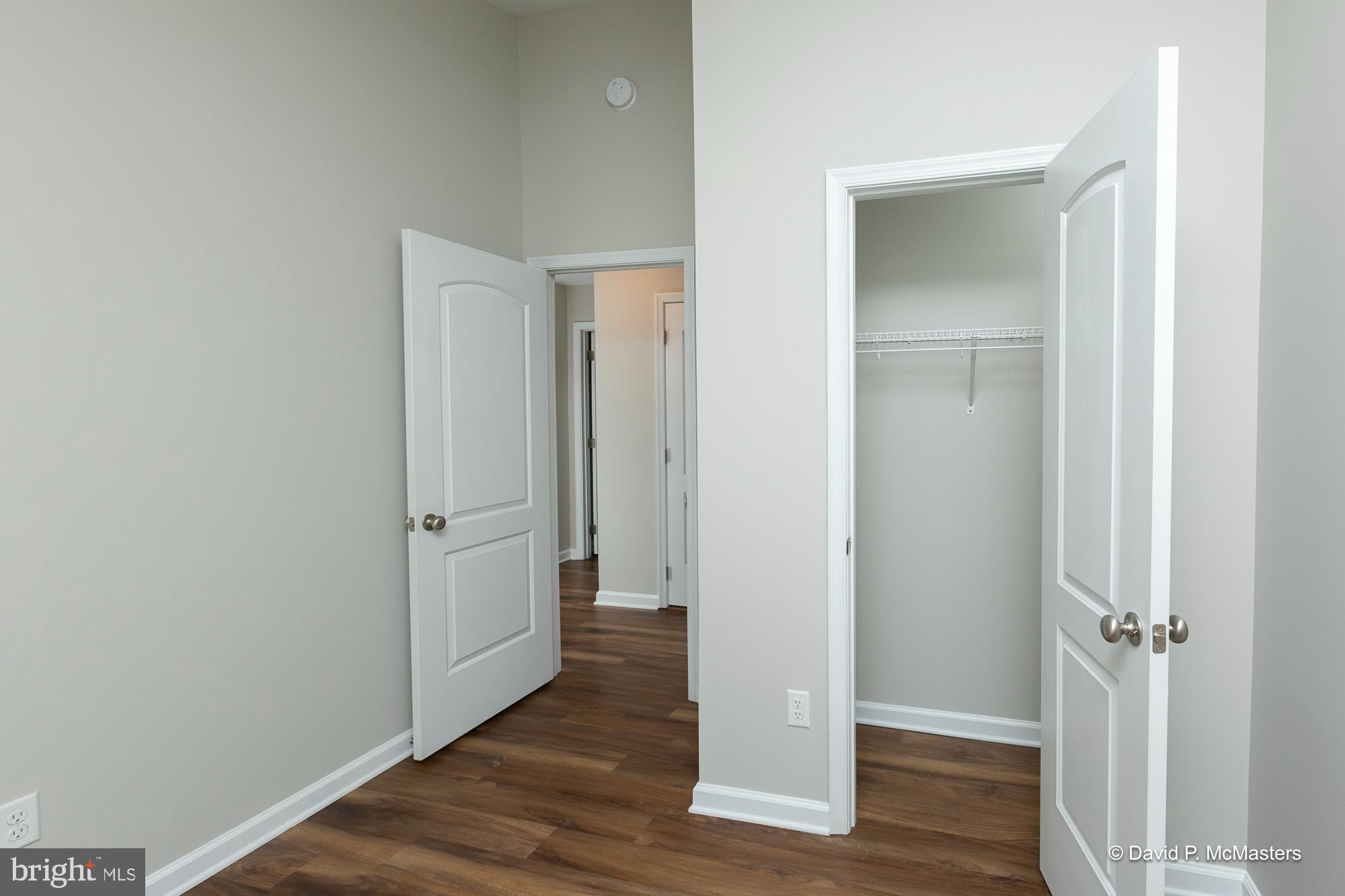 THE TOWNES OF RIDGEWAY - Residential