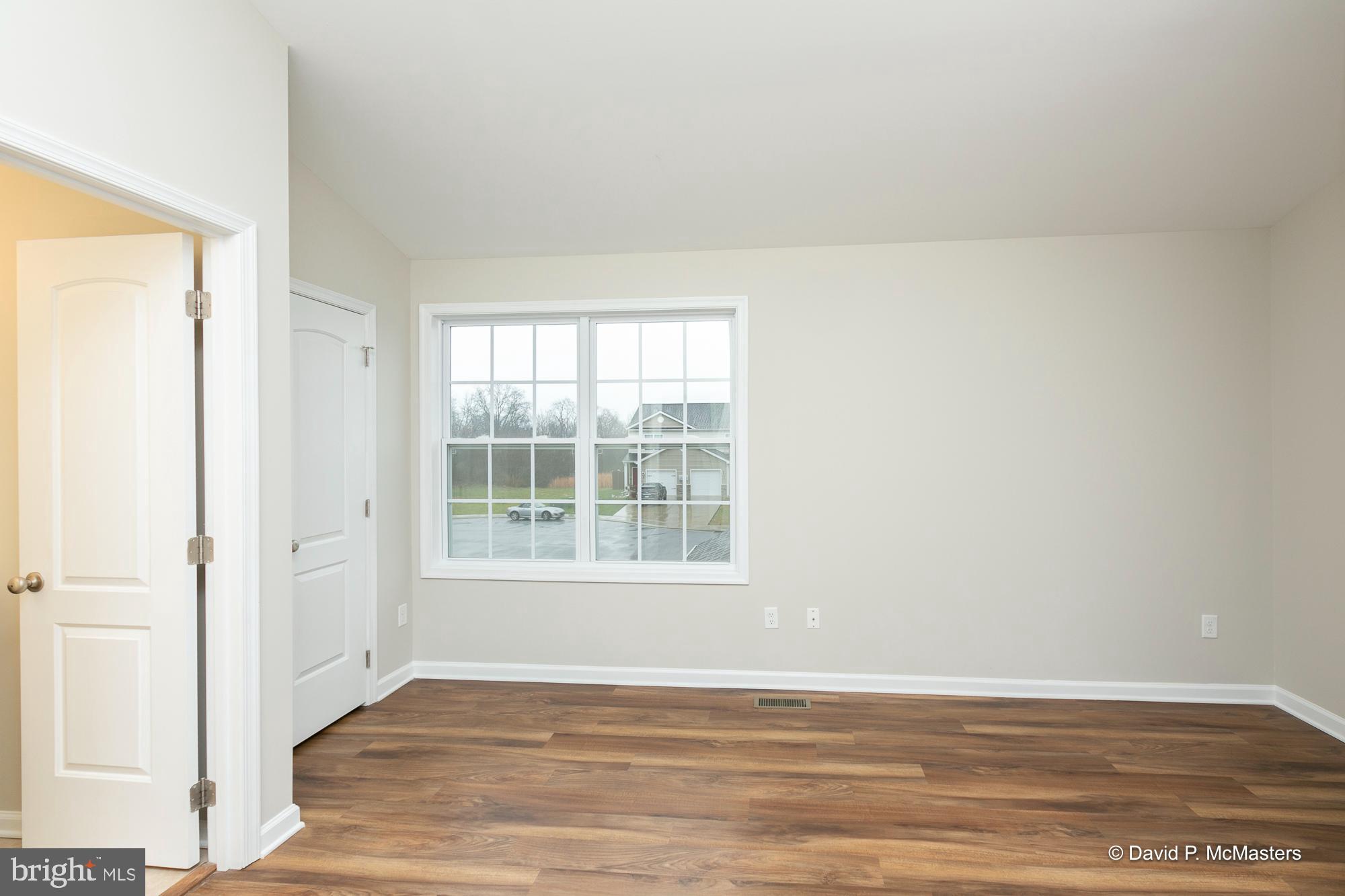 THE TOWNES OF RIDGEWAY - Residential