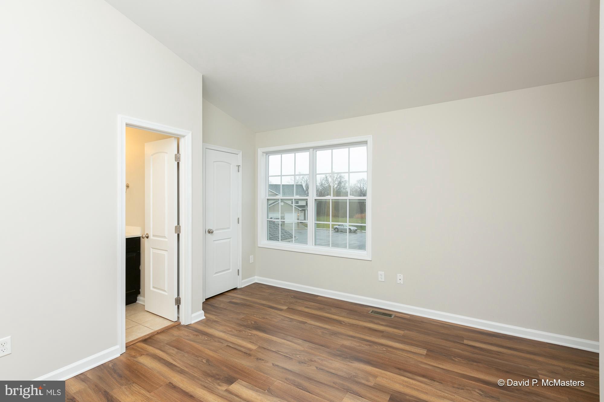 THE TOWNES OF RIDGEWAY - Residential