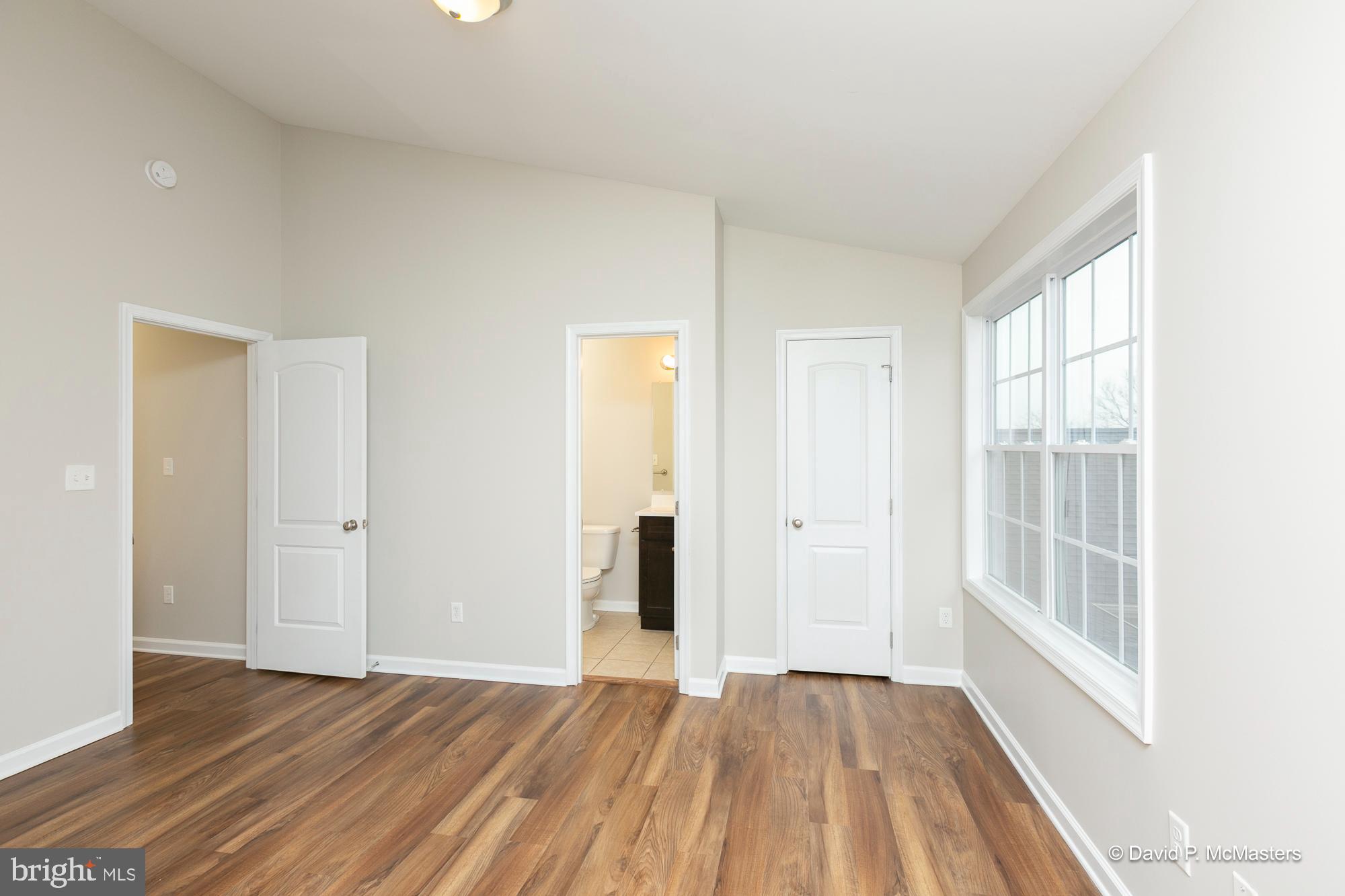 THE TOWNES OF RIDGEWAY - Residential