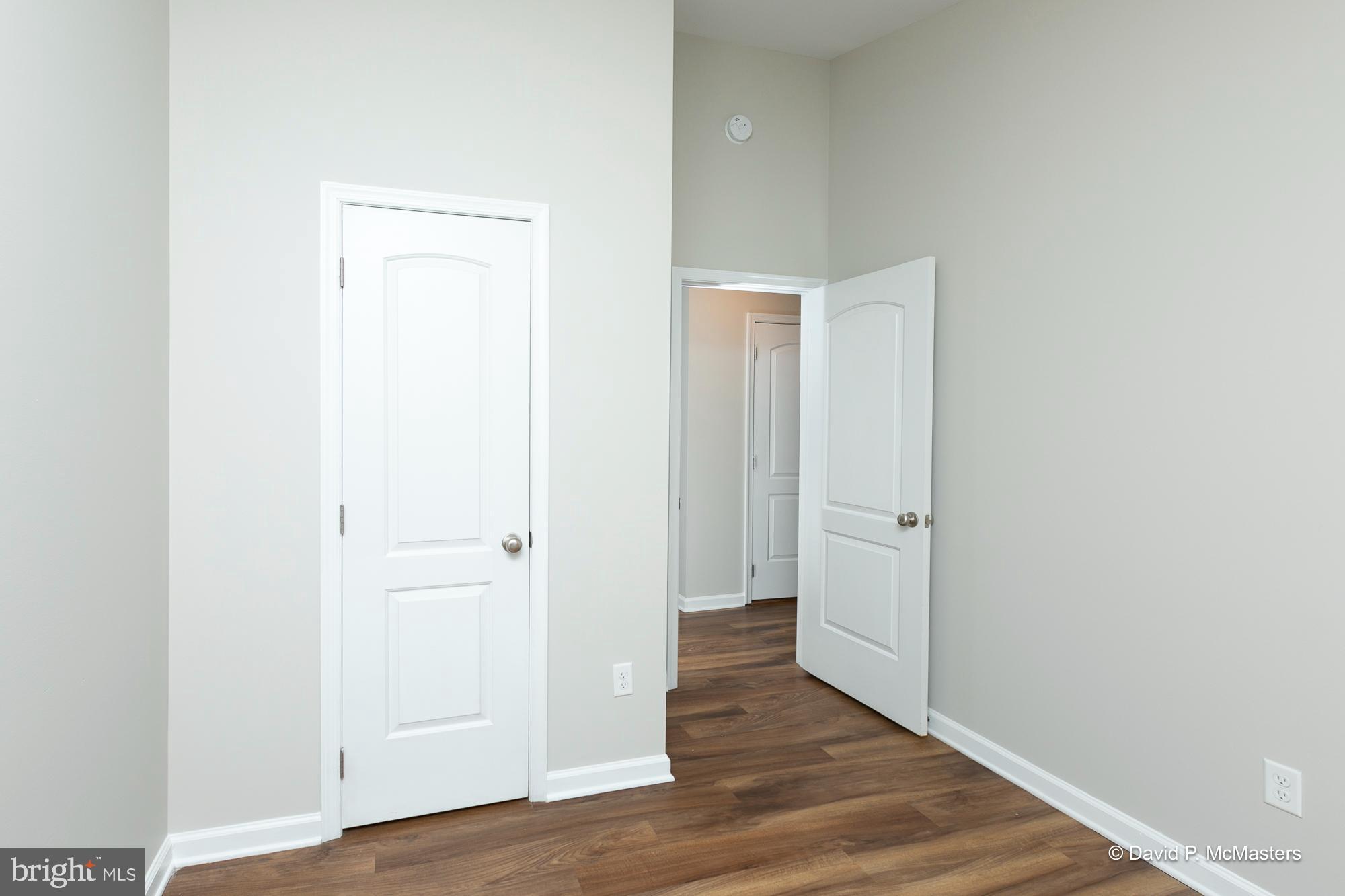 THE TOWNES OF RIDGEWAY - Residential