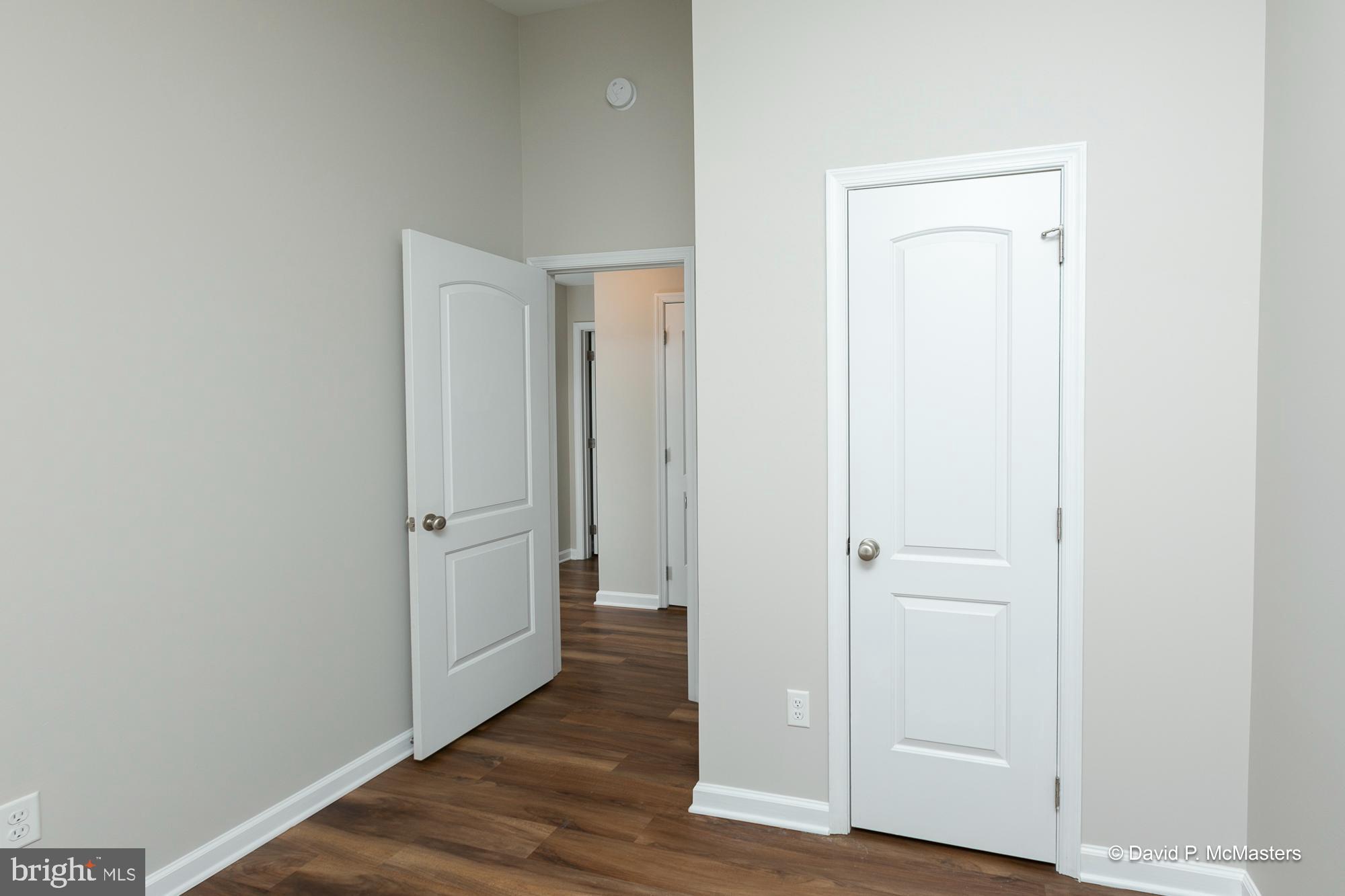 THE TOWNES OF RIDGEWAY - Residential