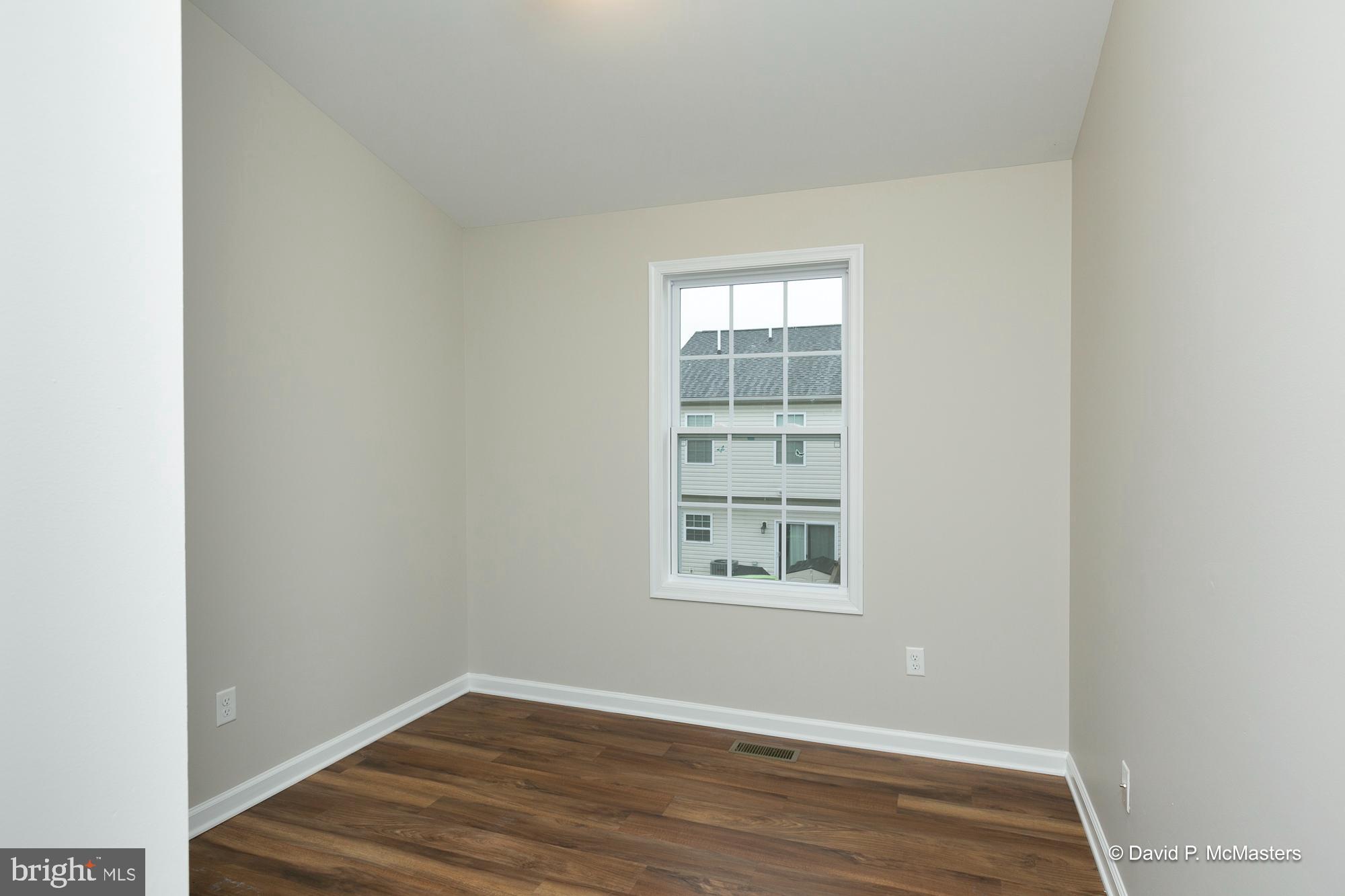 THE TOWNES OF RIDGEWAY - Residential