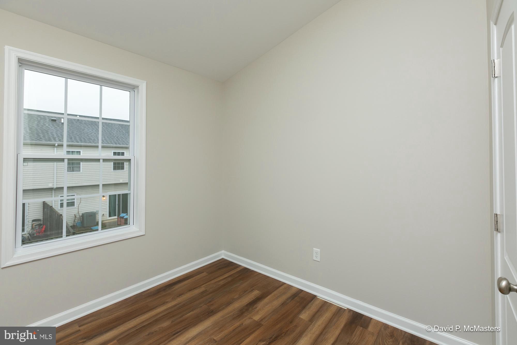 THE TOWNES OF RIDGEWAY - Residential