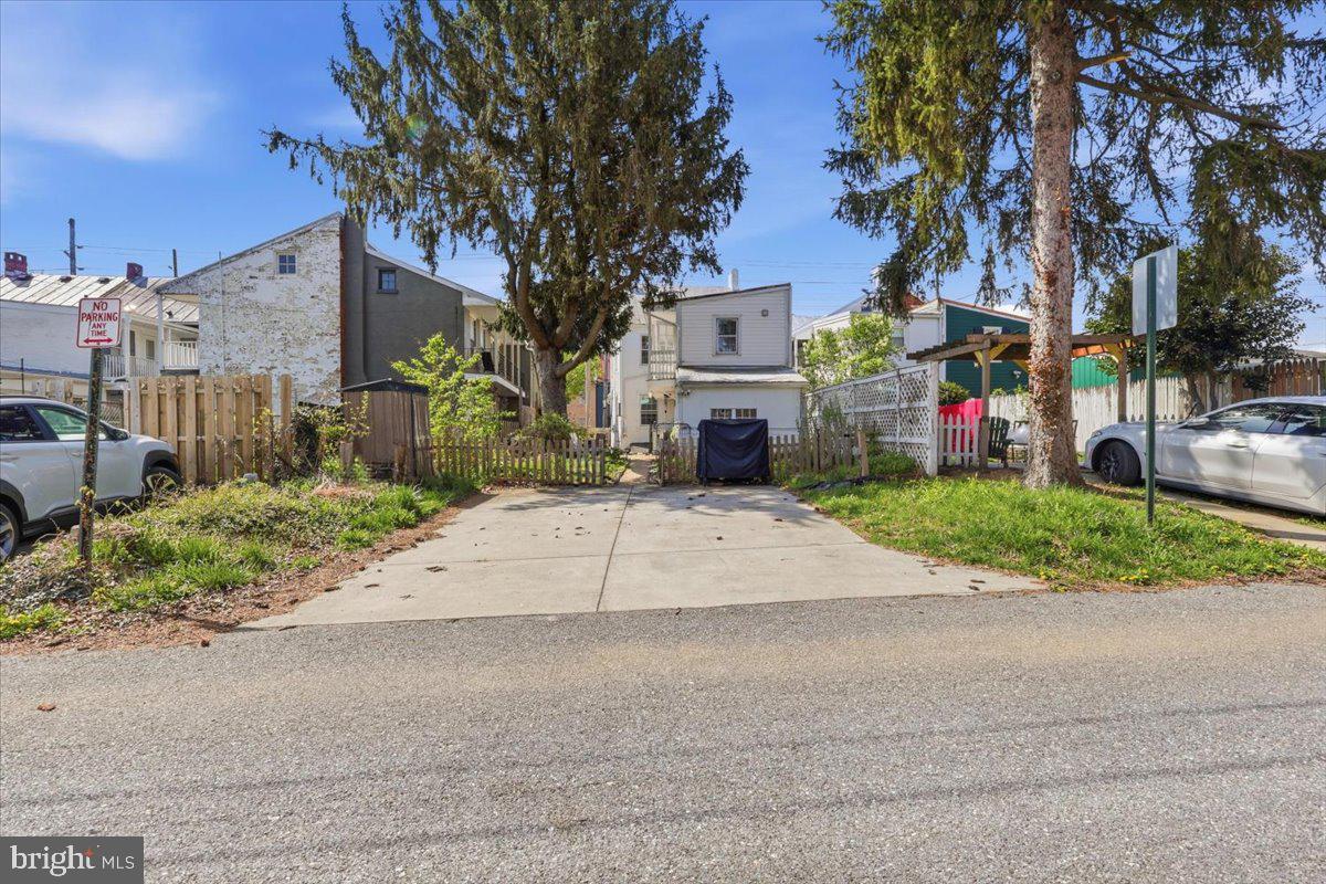 DOWNTOWN FREDERICK - Residential