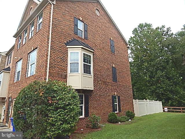 ADAMS CROSSING - Residential