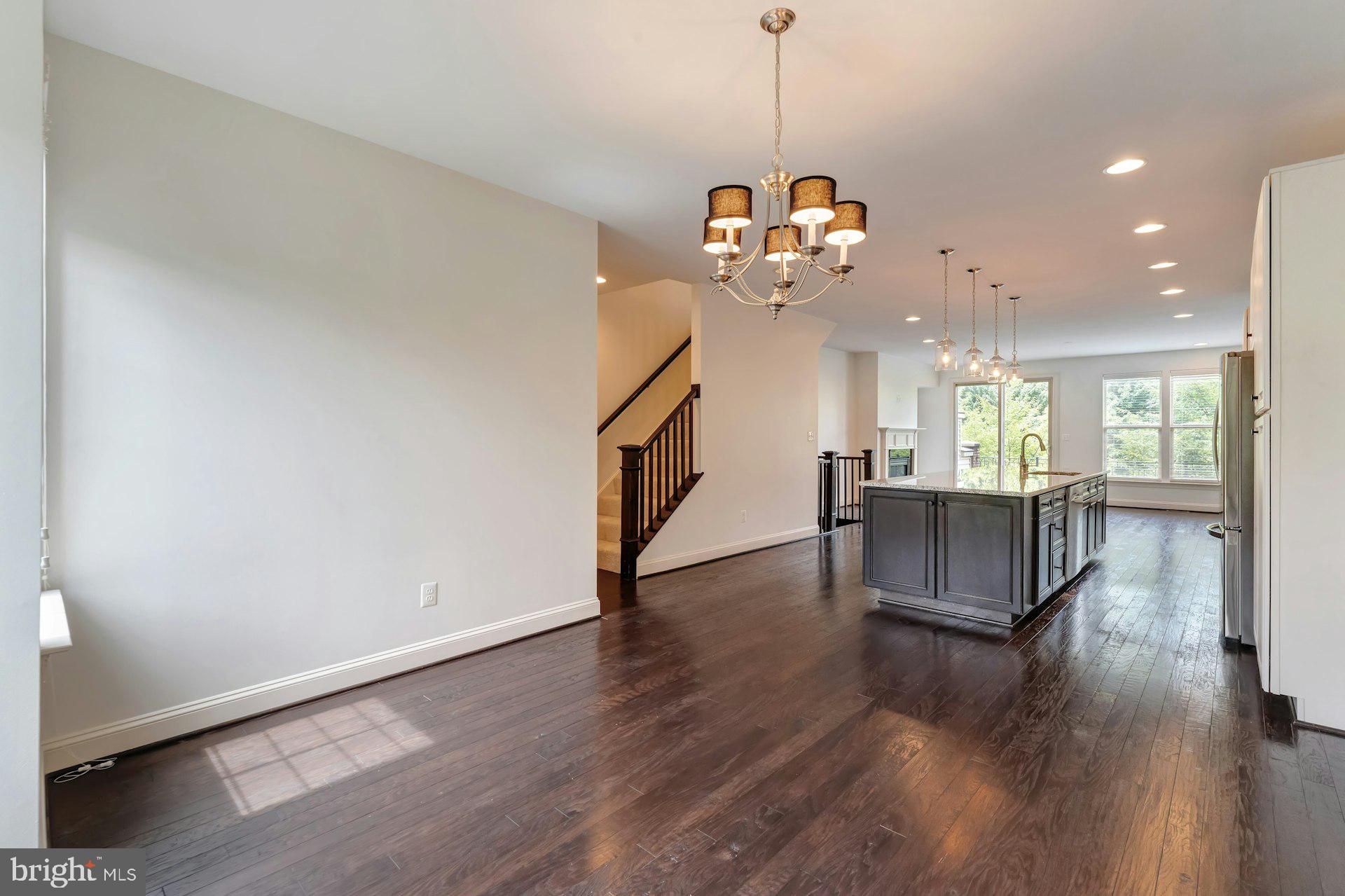 BRAMBLETON TOWN CENTER - Residential