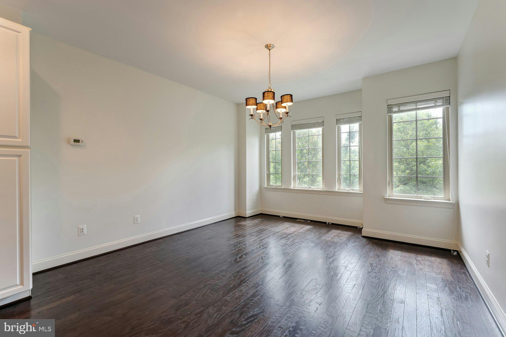 BRAMBLETON TOWN CENTER - Residential