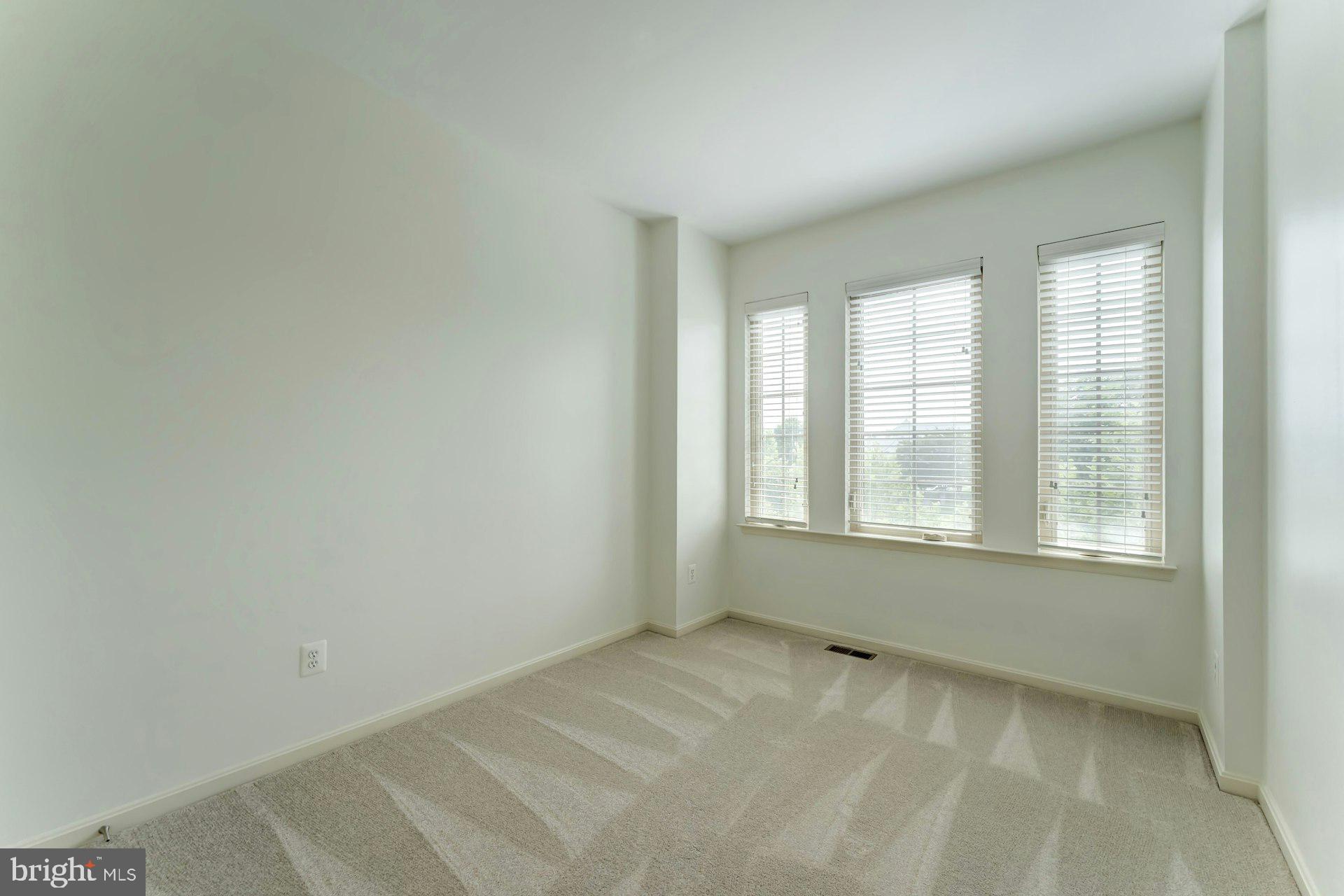 BRAMBLETON TOWN CENTER - Residential