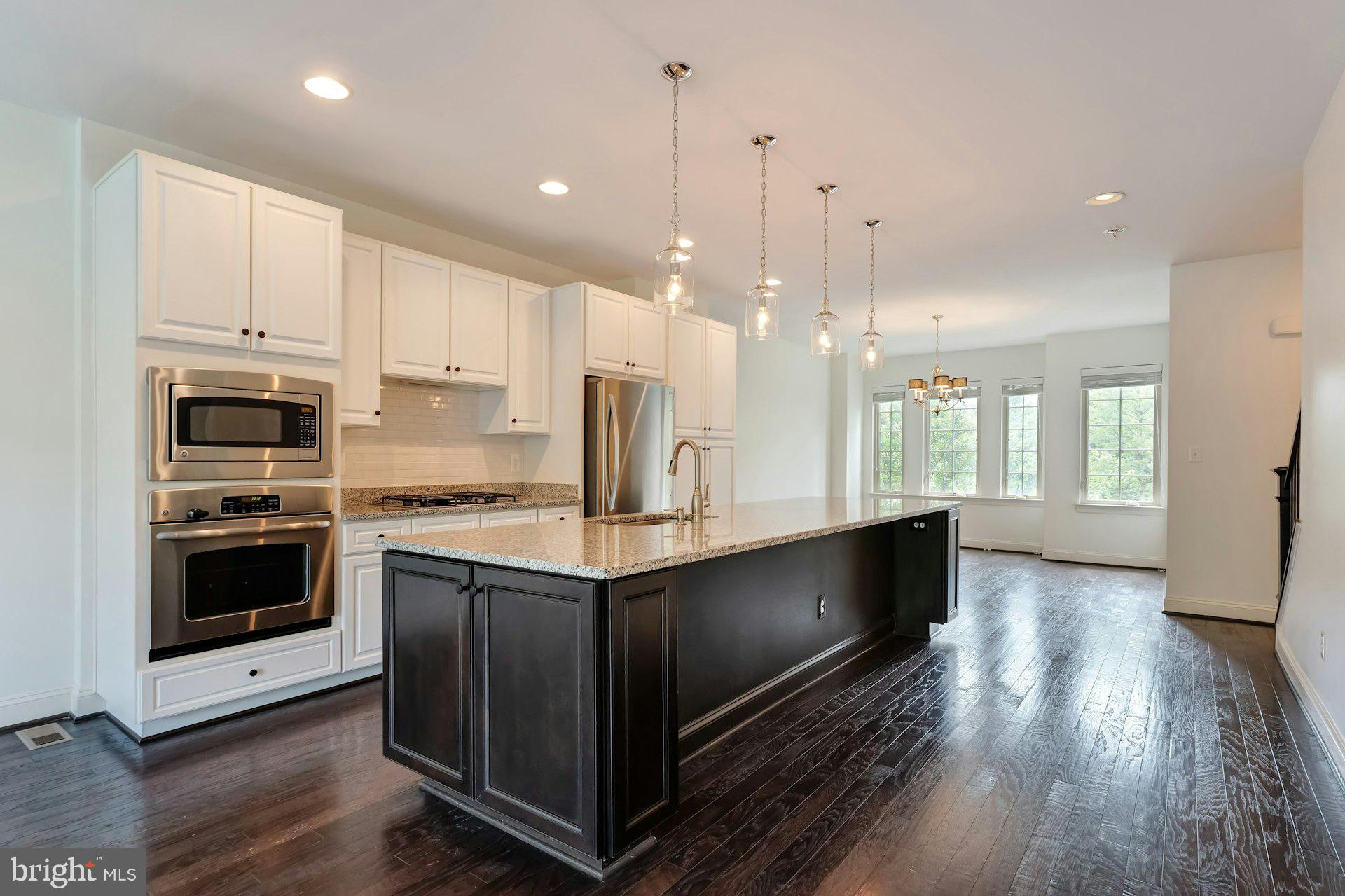 BRAMBLETON TOWN CENTER - Residential