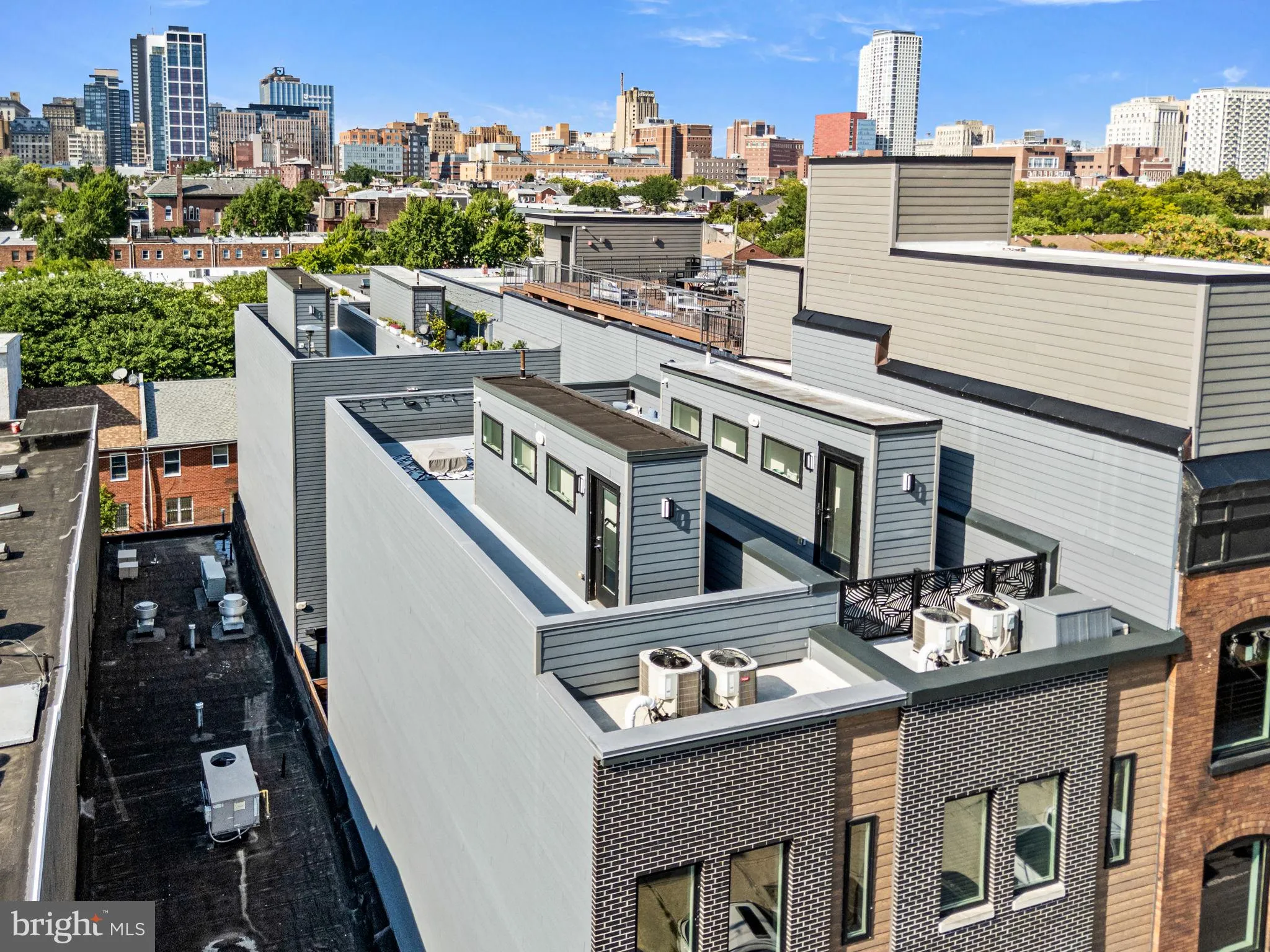 Philadelphia, Pennsylvania 19147, United States, 3 Bedrooms Bedrooms, ,5 BathroomsBathrooms,Residential,Coming Soon,157155