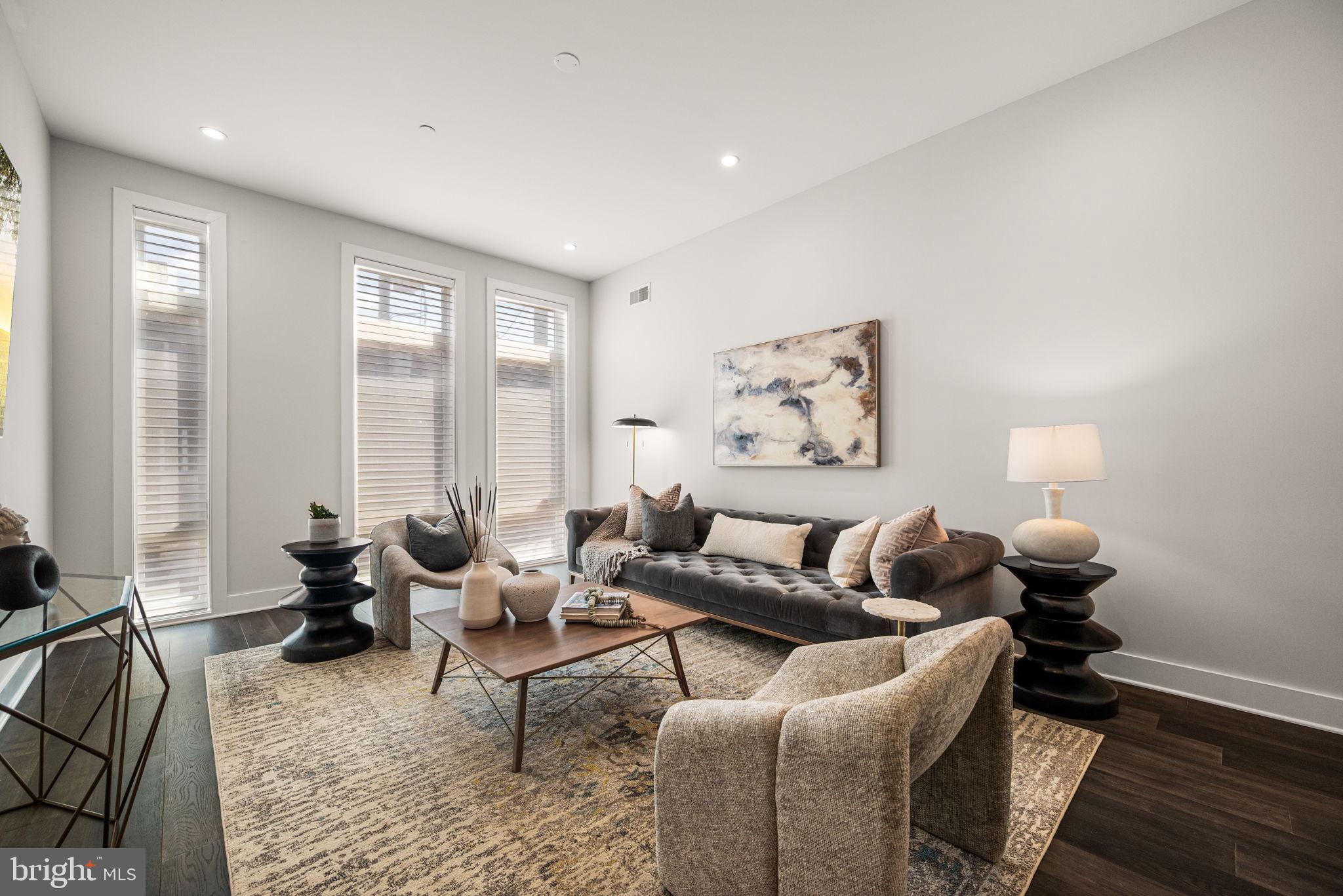 BELLA VISTA - Residential