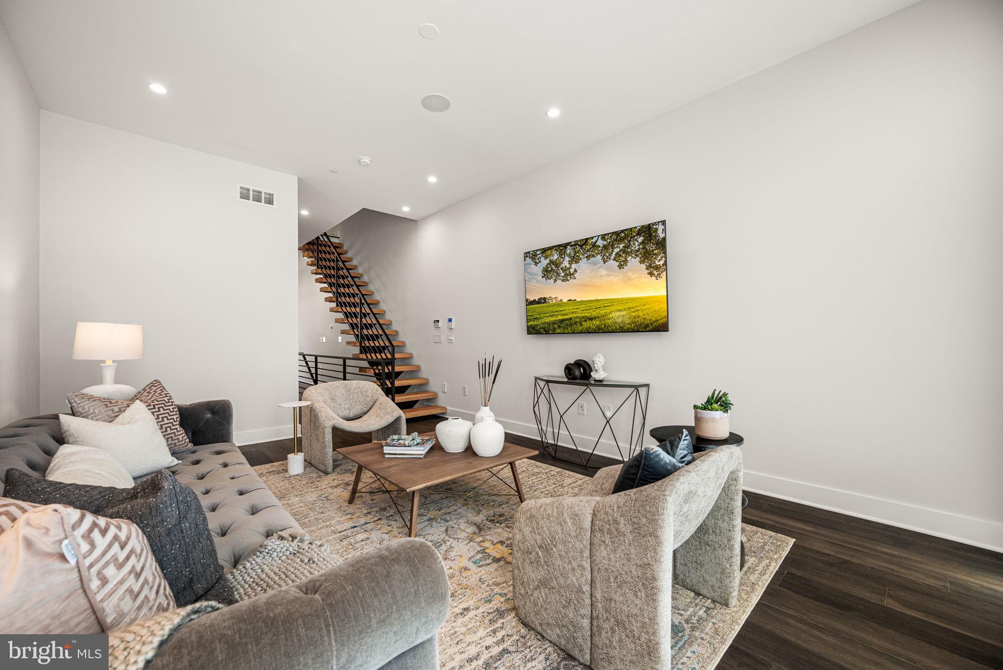 BELLA VISTA - Residential