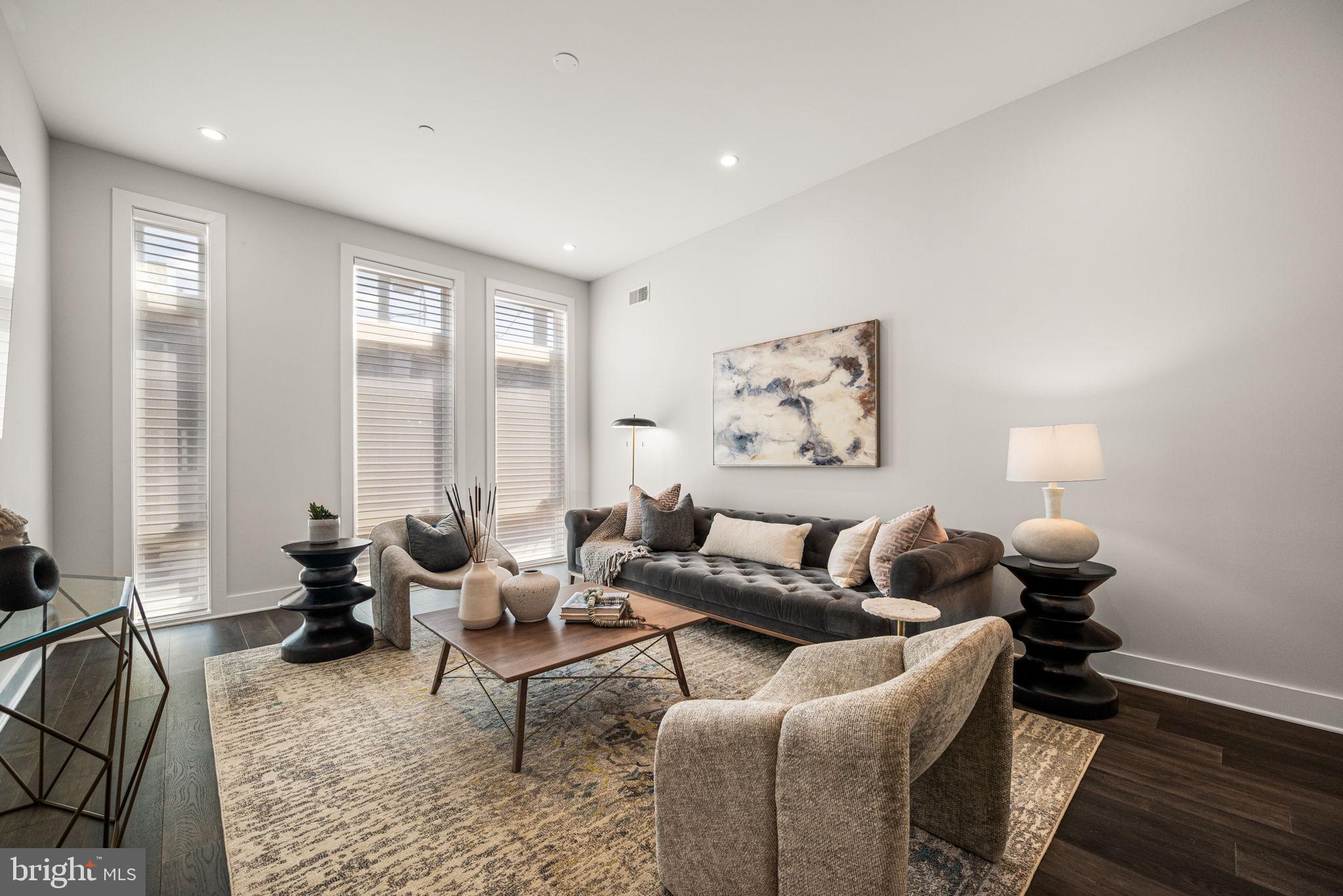 BELLA VISTA - Residential