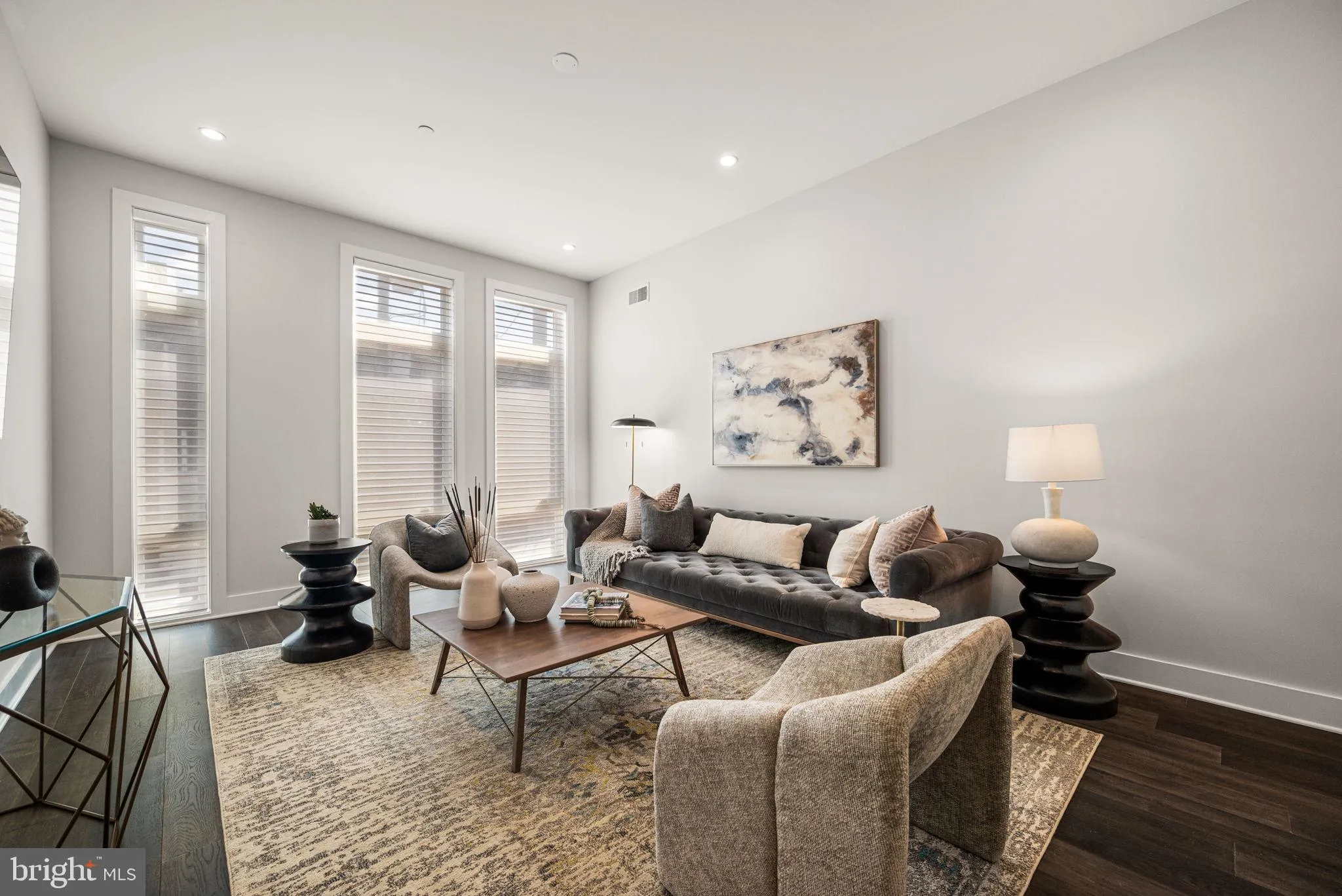 Philadelphia, Pennsylvania 19147, United States, 3 Bedrooms Bedrooms, ,5 BathroomsBathrooms,Residential,Coming Soon,157155