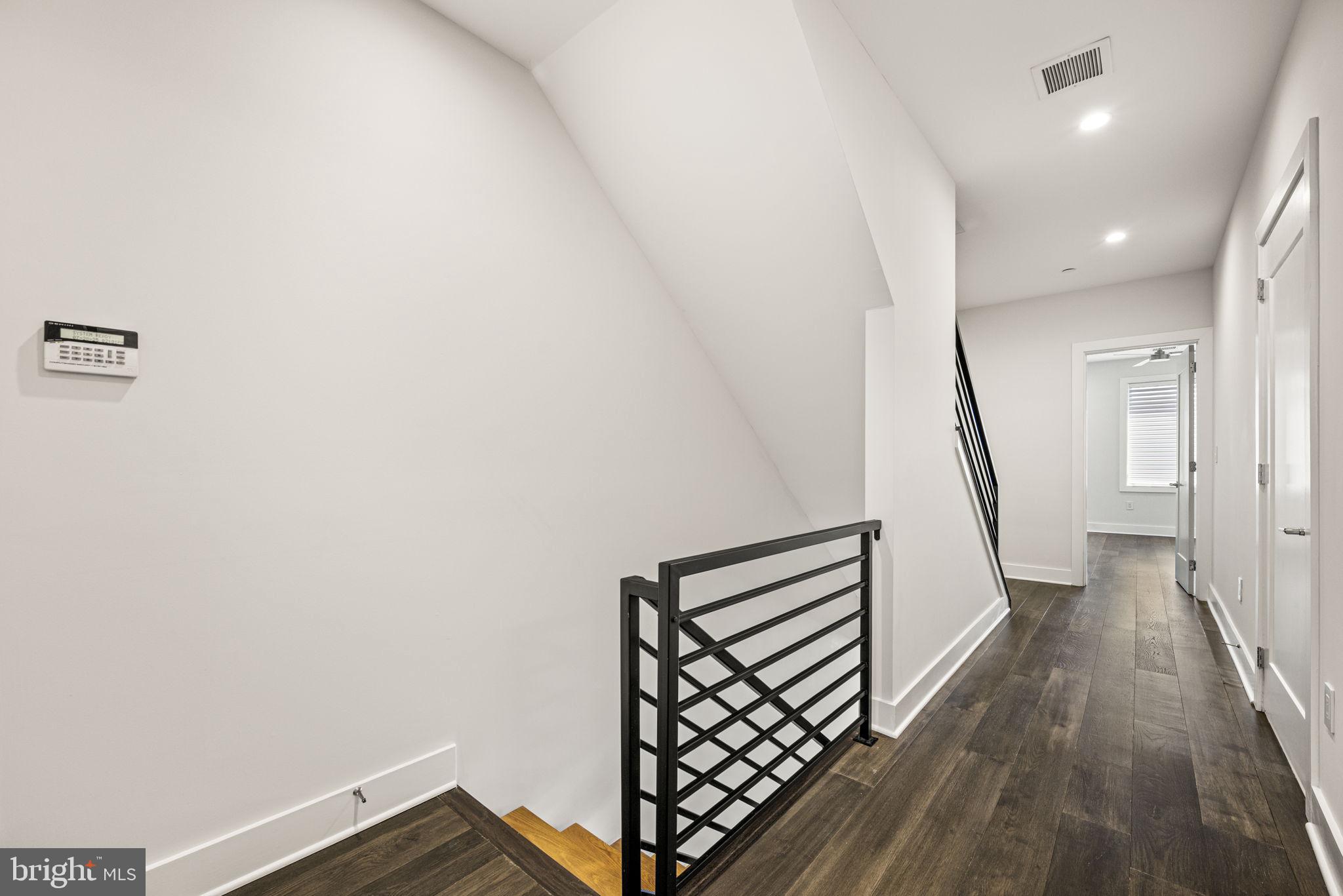 BELLA VISTA - Residential