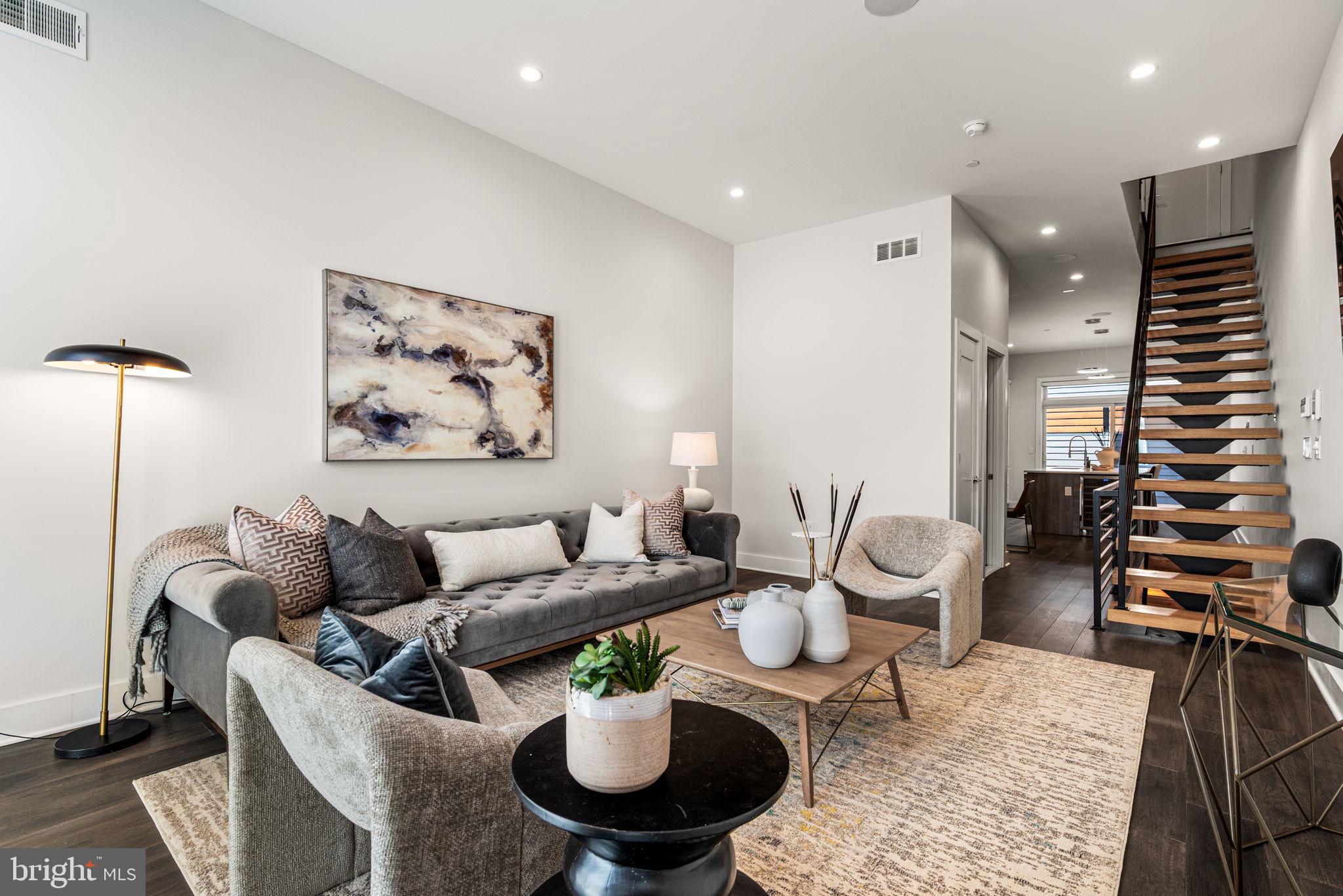 BELLA VISTA - Residential