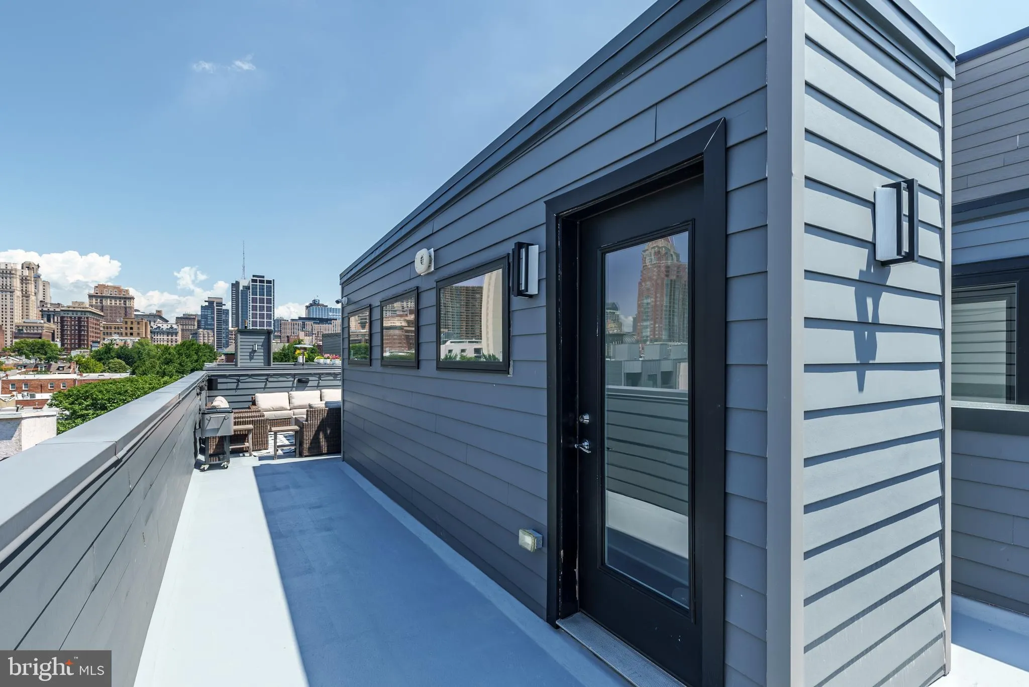 Philadelphia, Pennsylvania 19147, United States, 3 Bedrooms Bedrooms, ,5 BathroomsBathrooms,Residential,Coming Soon,157155