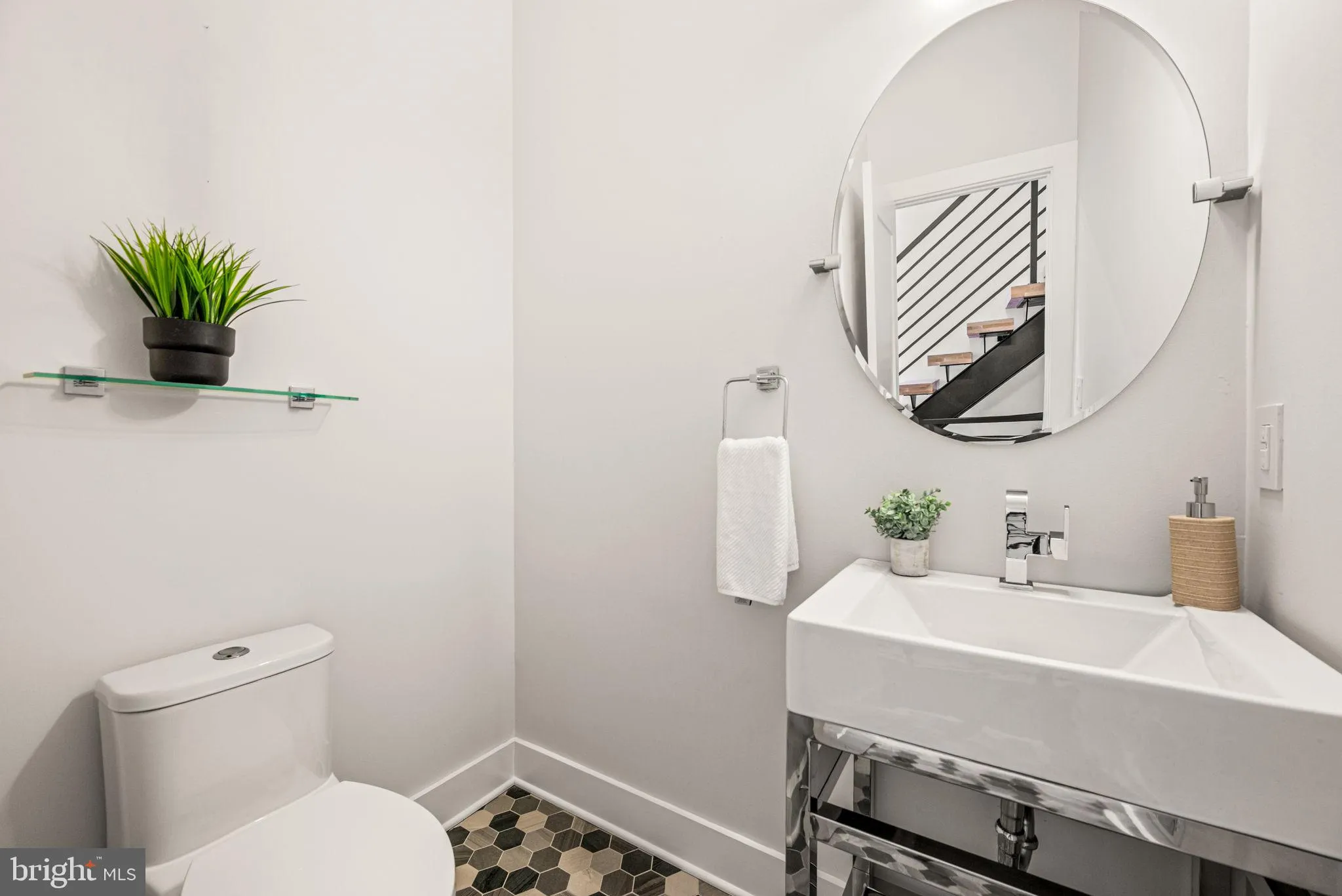 Philadelphia, Pennsylvania 19147, United States, 3 Bedrooms Bedrooms, ,5 BathroomsBathrooms,Residential,Coming Soon,157155