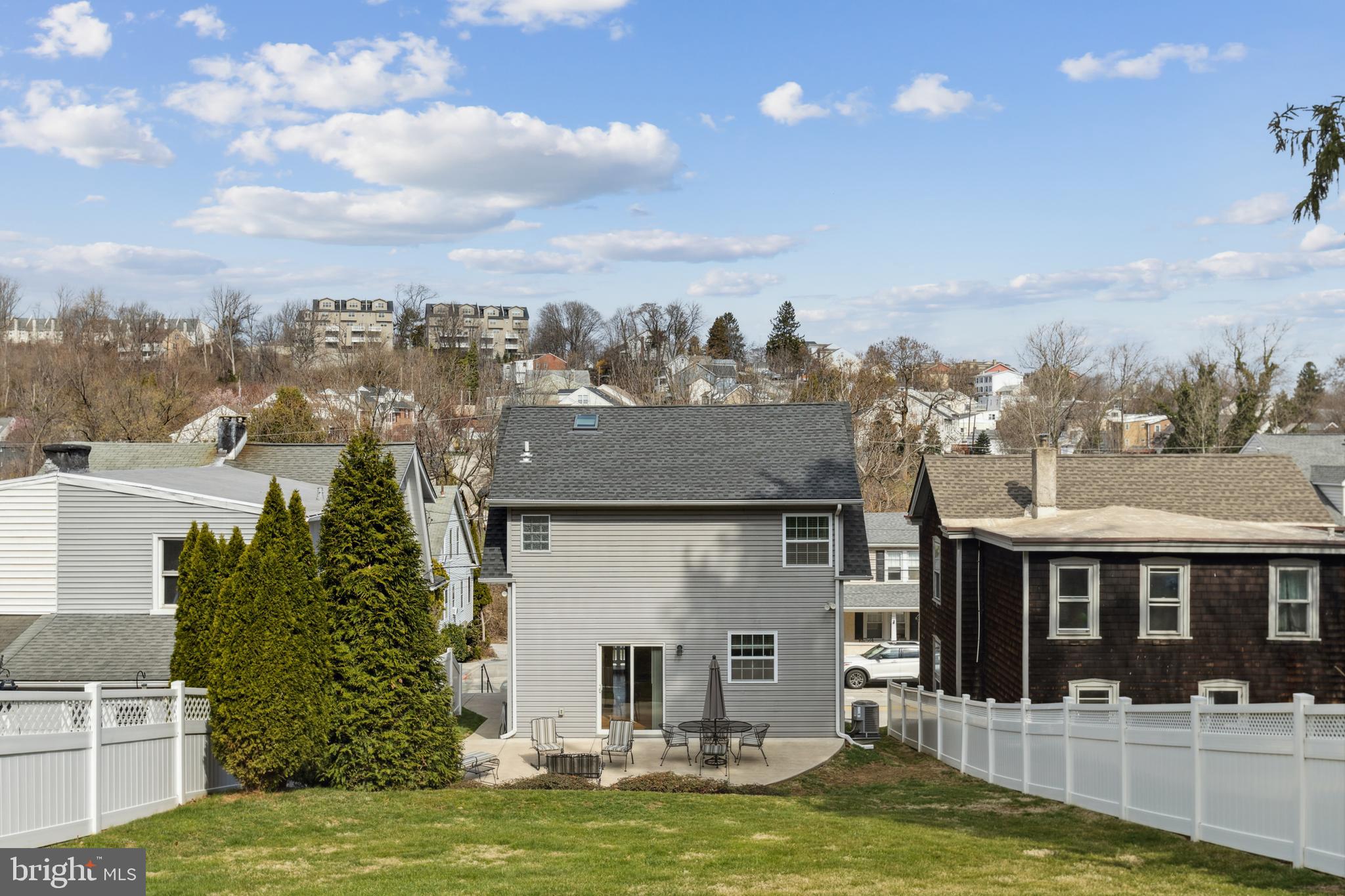 CONSHOHOCKEN - Residential