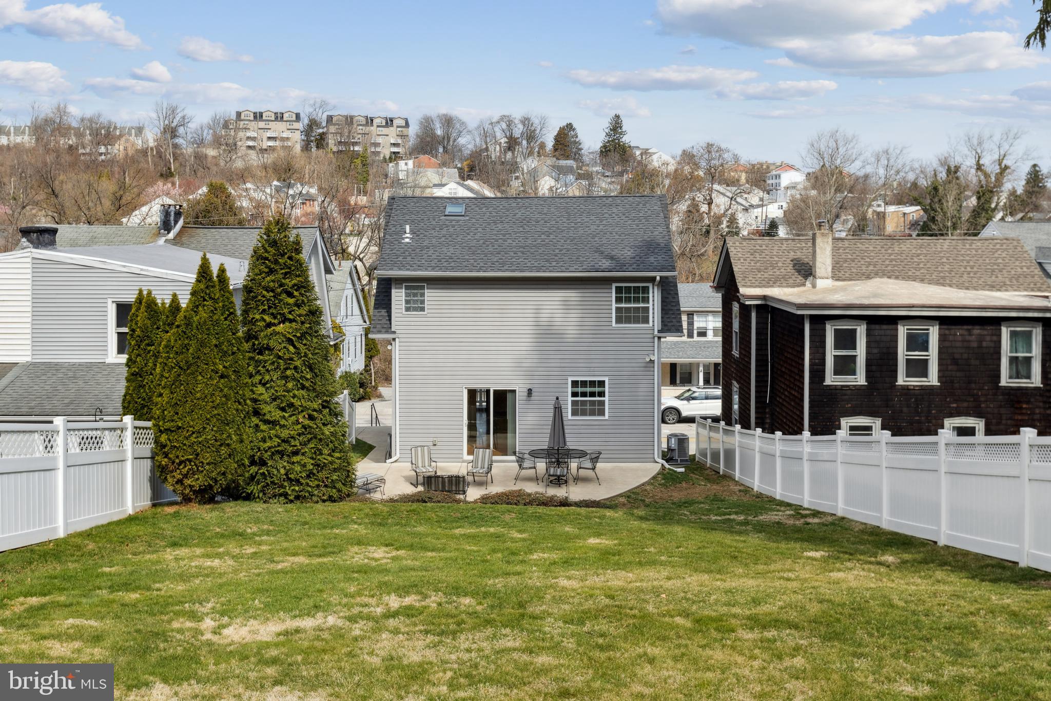 CONSHOHOCKEN - Residential