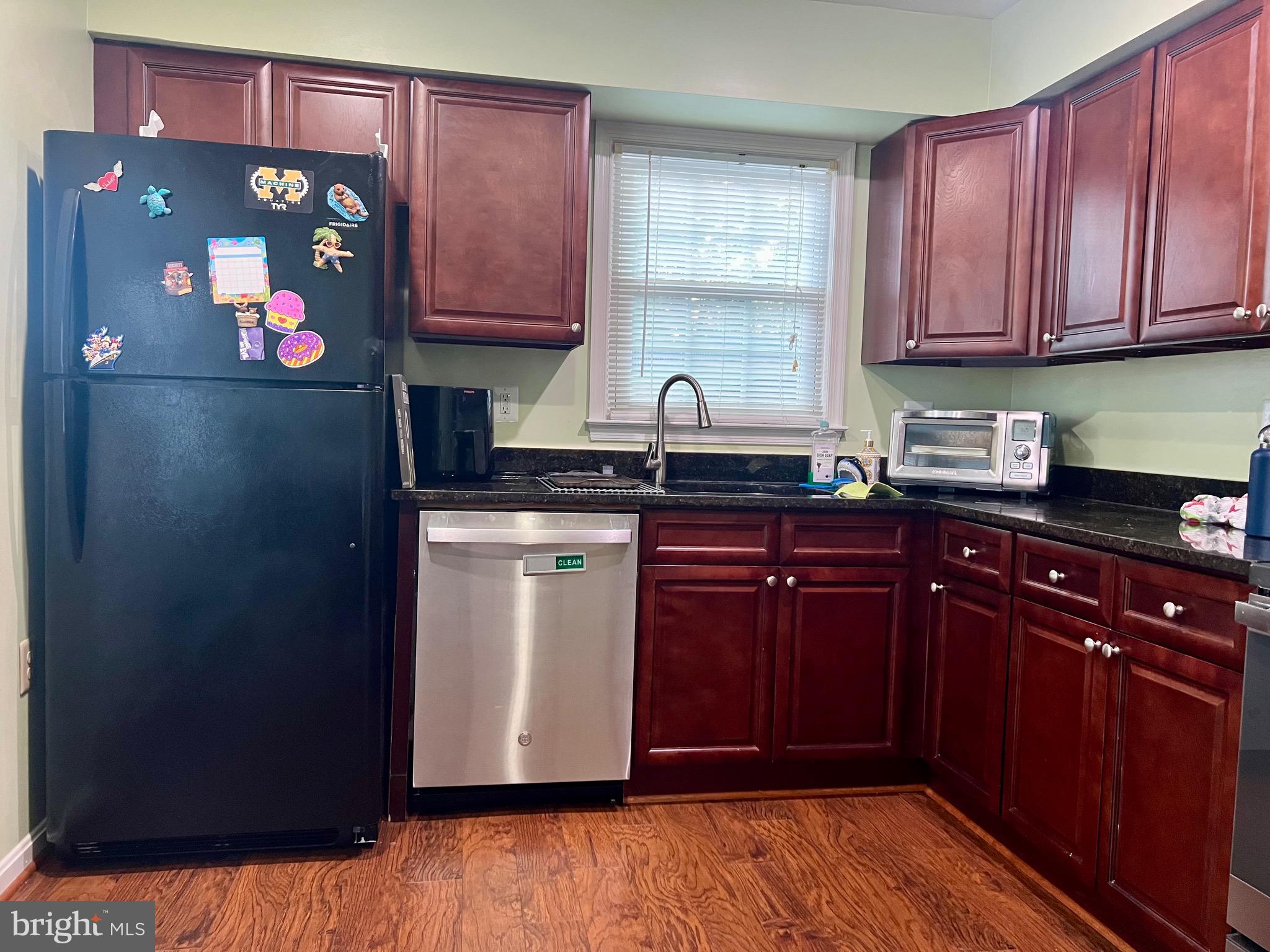 AFTON GLEN - Residential Lease