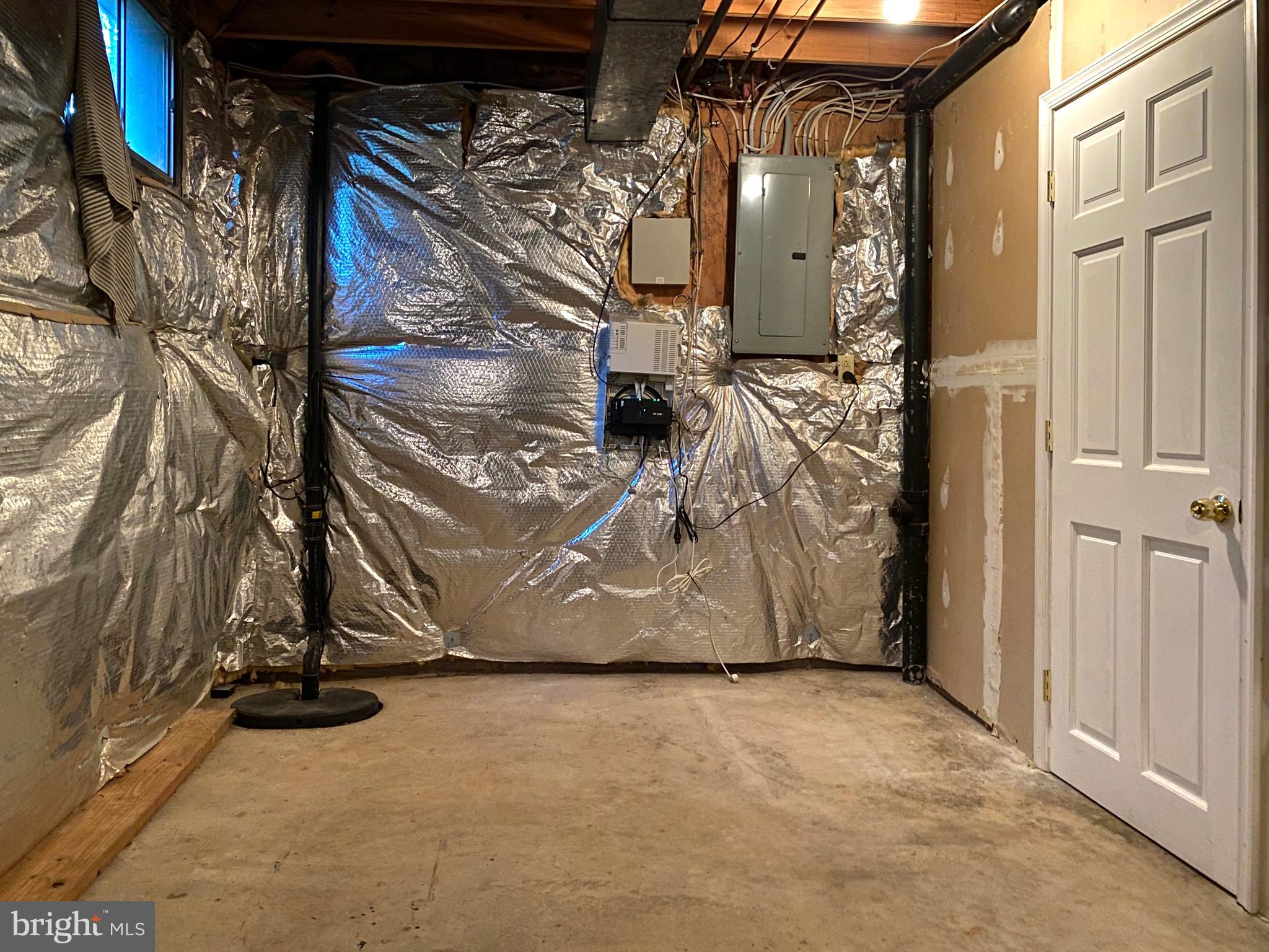 AFTON GLEN - Residential Lease