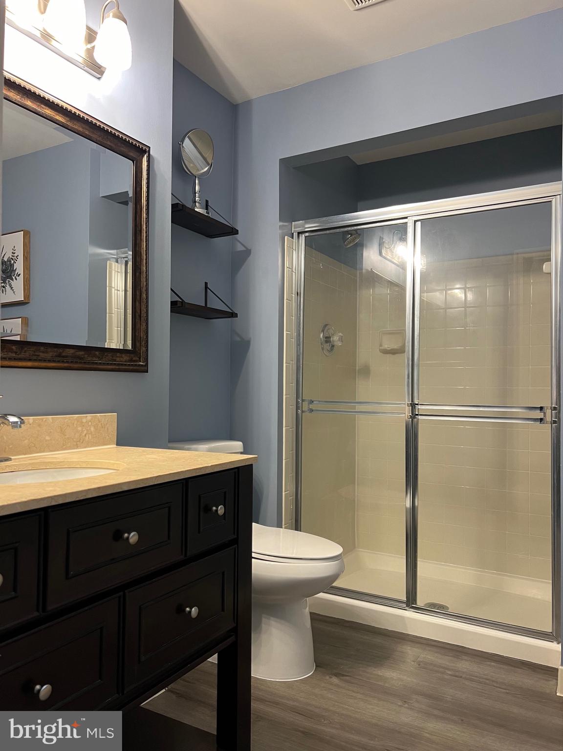 AFTON GLEN - Residential Lease