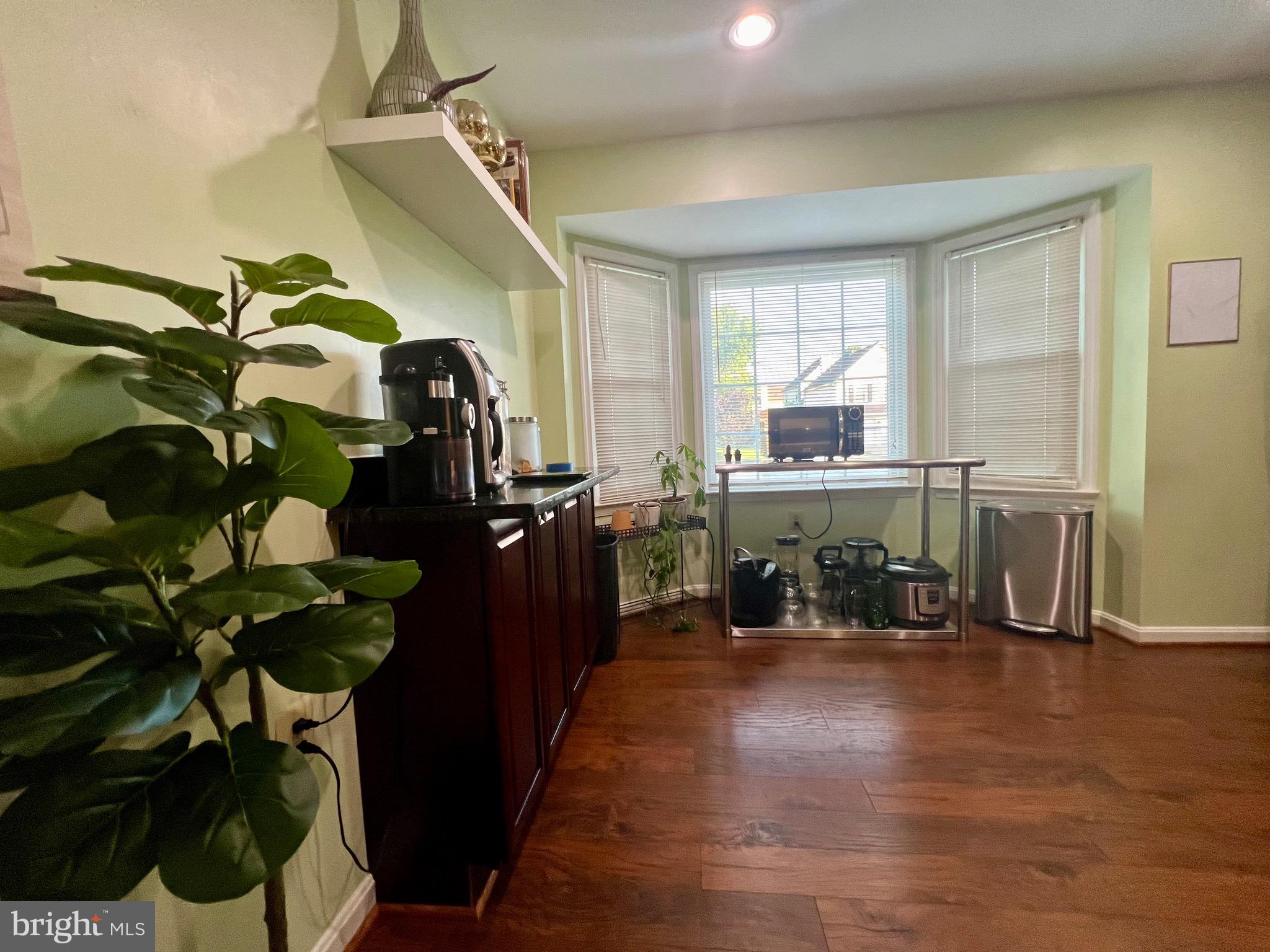 AFTON GLEN - Residential Lease