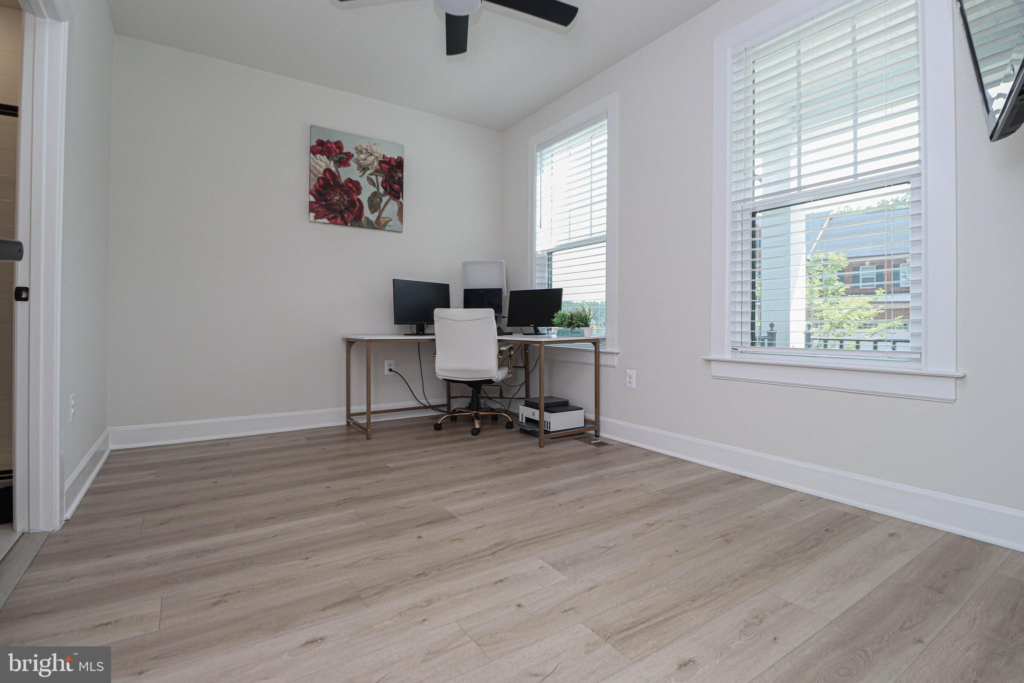 7973 LAWNDALE CIRCLE