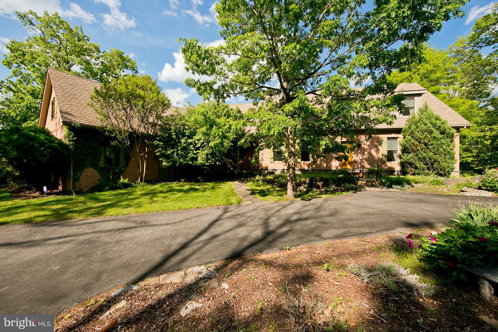 STONEYMEADE - Residential Lease