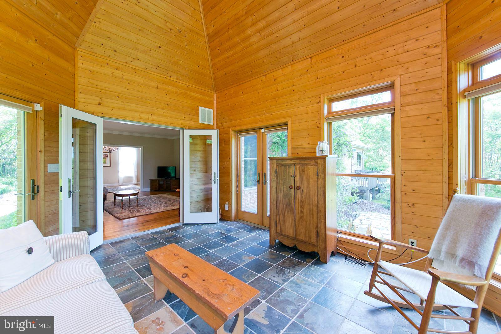 STONEYMEADE - Residential Lease