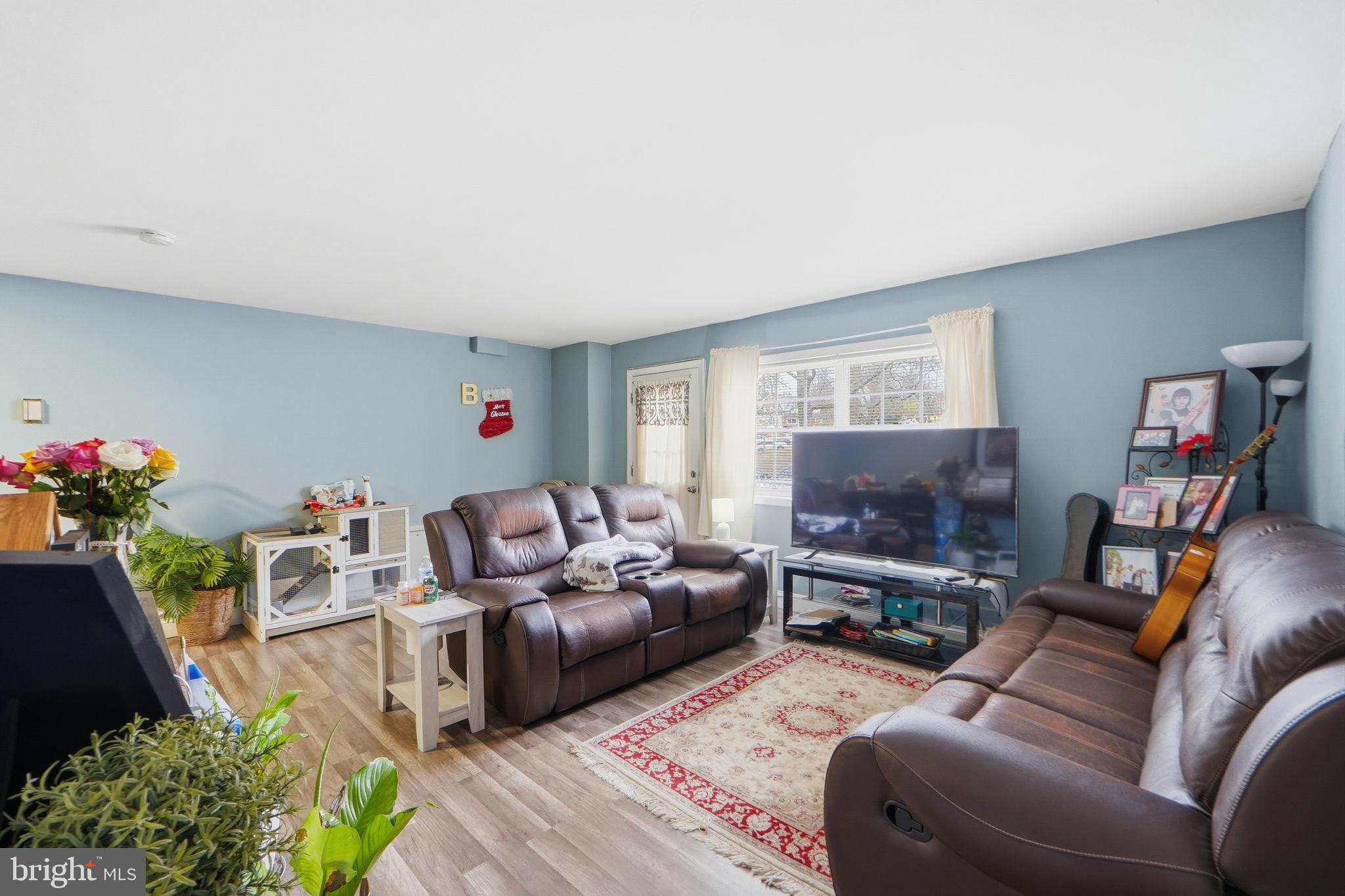 MONTPELIER VILLAGE - Residential