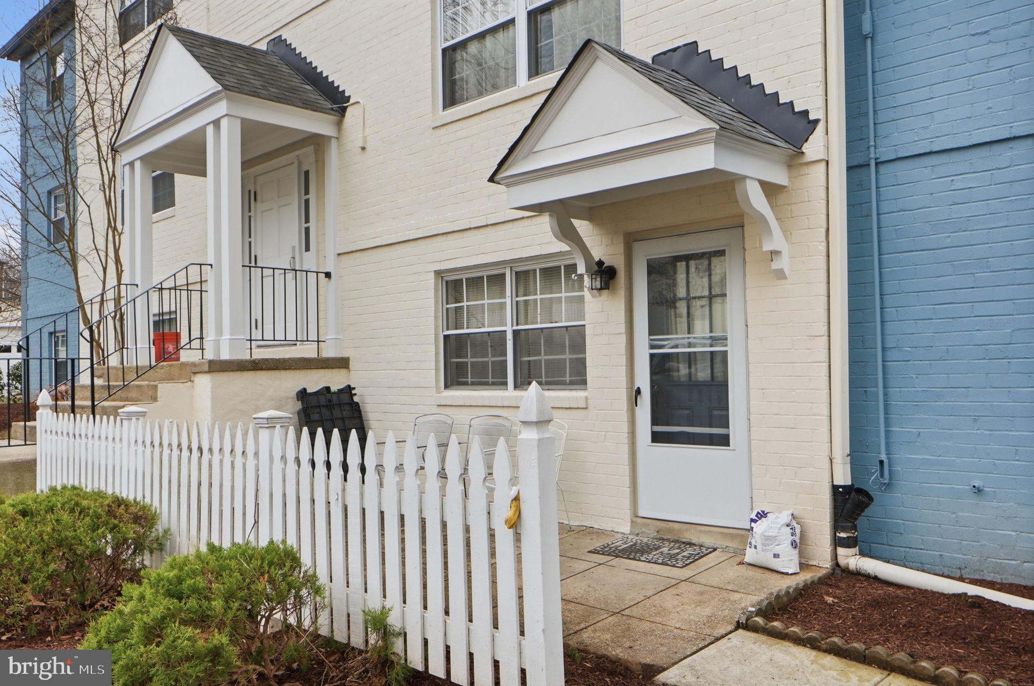 MONTPELIER VILLAGE - Residential