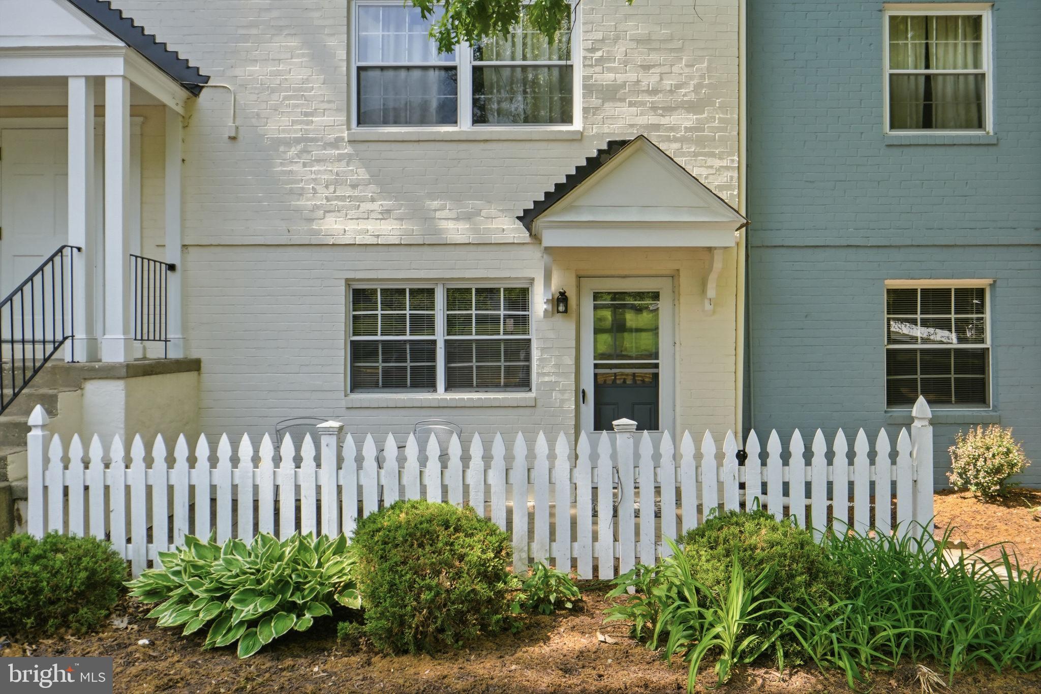 MONTPELIER VILLAGE - Residential