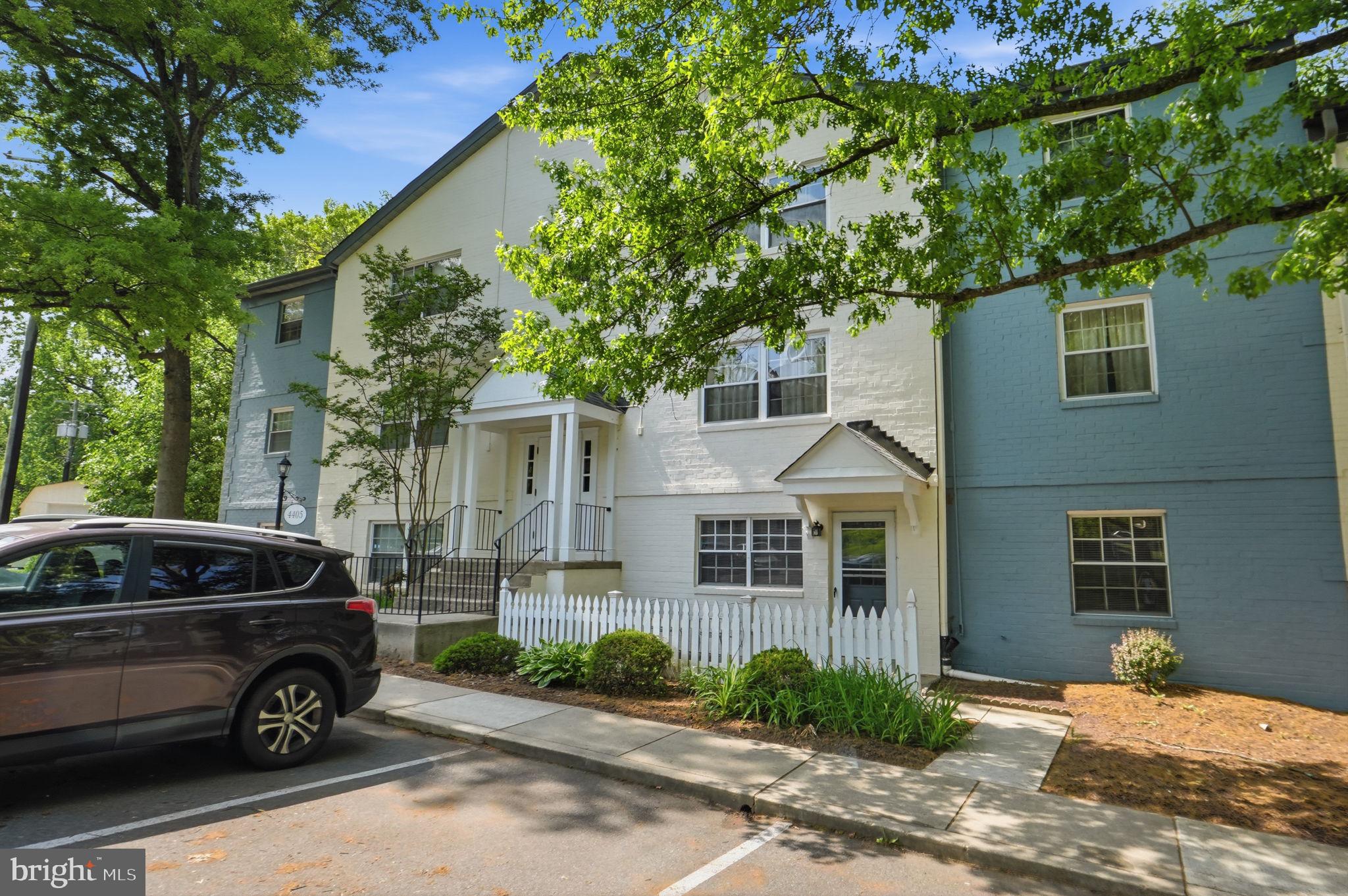 MONTPELIER VILLAGE - Residential