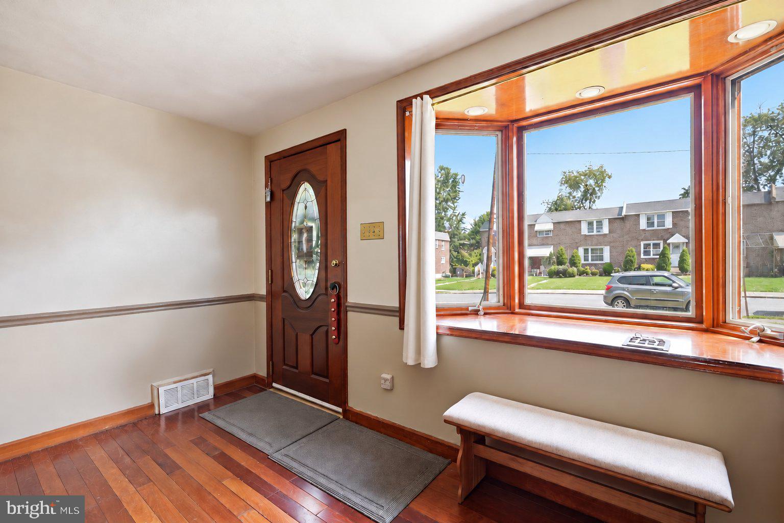 1118 TREMONT DRIVE