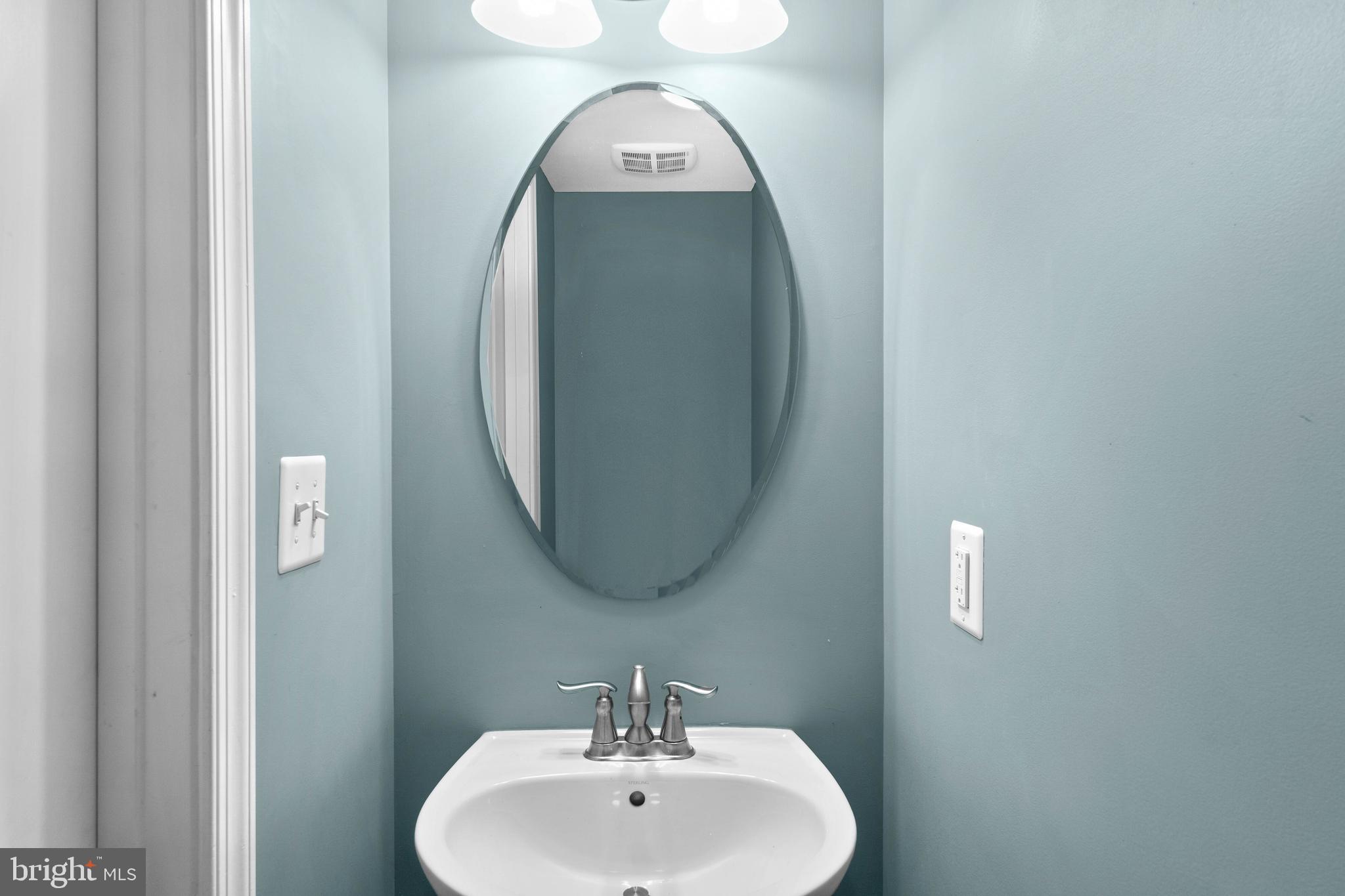 HOWARD SQUARE - Residential