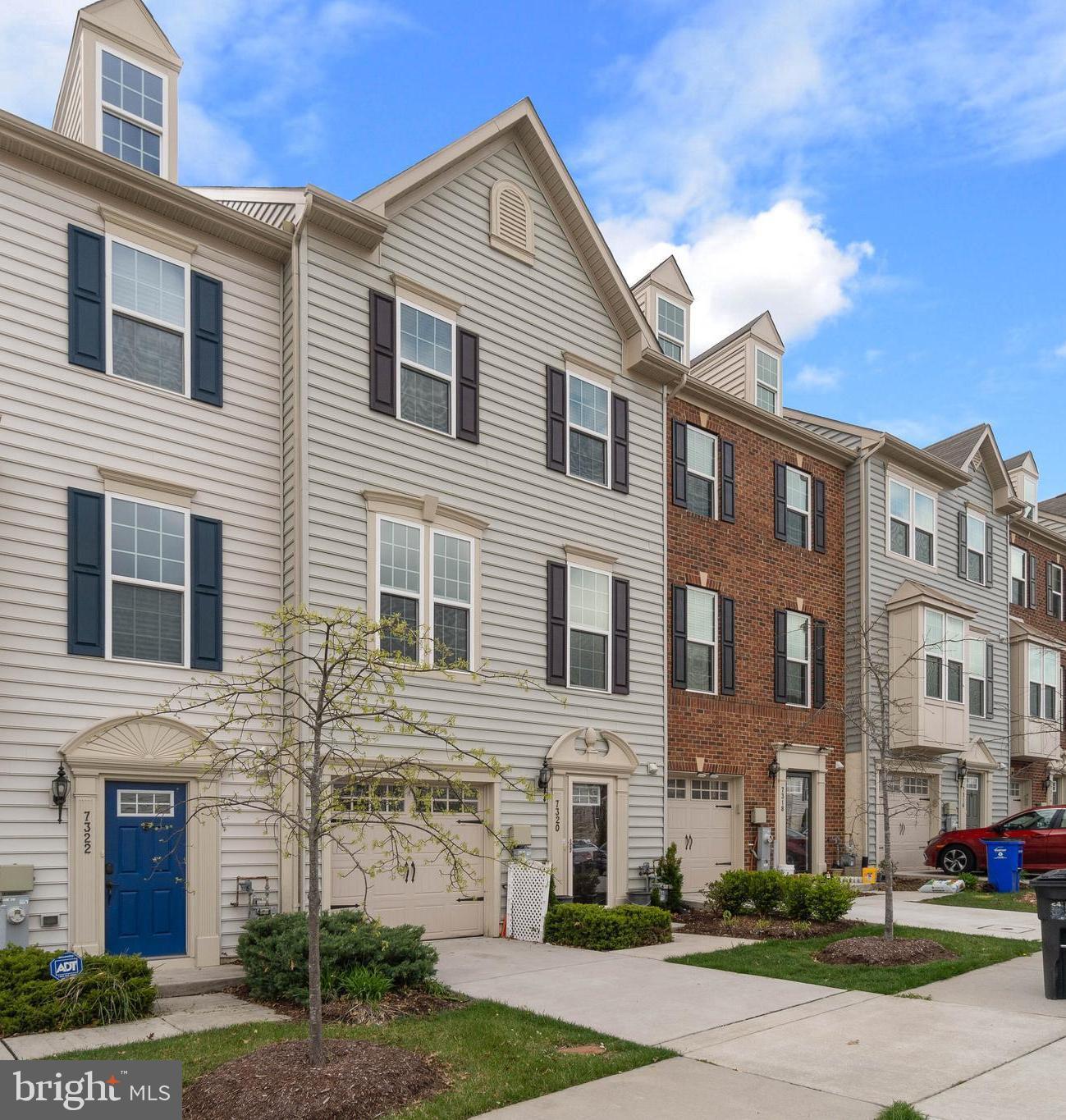 HOWARD SQUARE - Residential