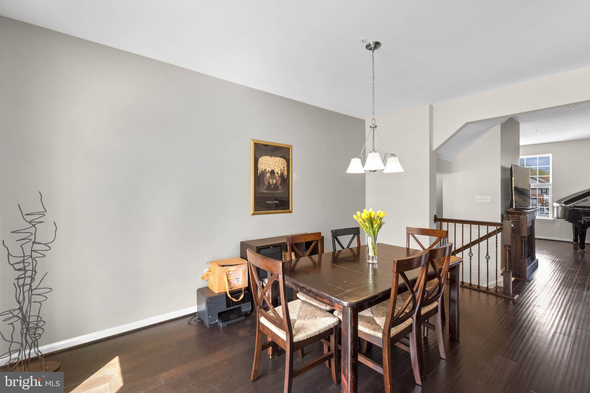 HOWARD SQUARE - Residential