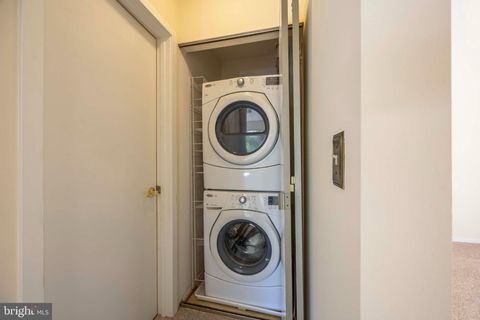 Tiny photo for 11703 - B Summerchase Circle #B, RESTON, VA 20194 (MLS # VAFX2302552)