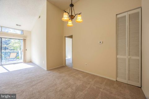 Tiny photo for 11703 - B Summerchase Circle #B, RESTON, VA 20194 (MLS # VAFX2302552)