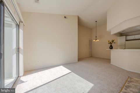 Tiny photo for 11703 - B Summerchase Circle #B, RESTON, VA 20194 (MLS # VAFX2302552)