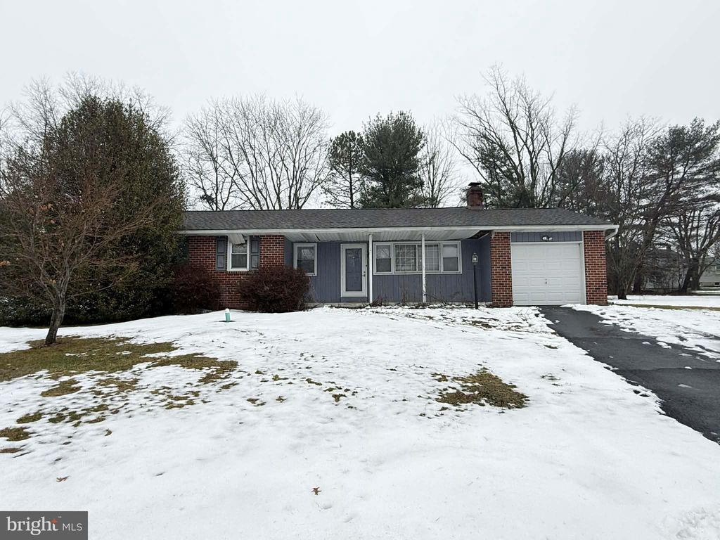 Photo of 629 Conestoga Lane, LANSDALE, PA 19446 (MLS # PAMC2168346)