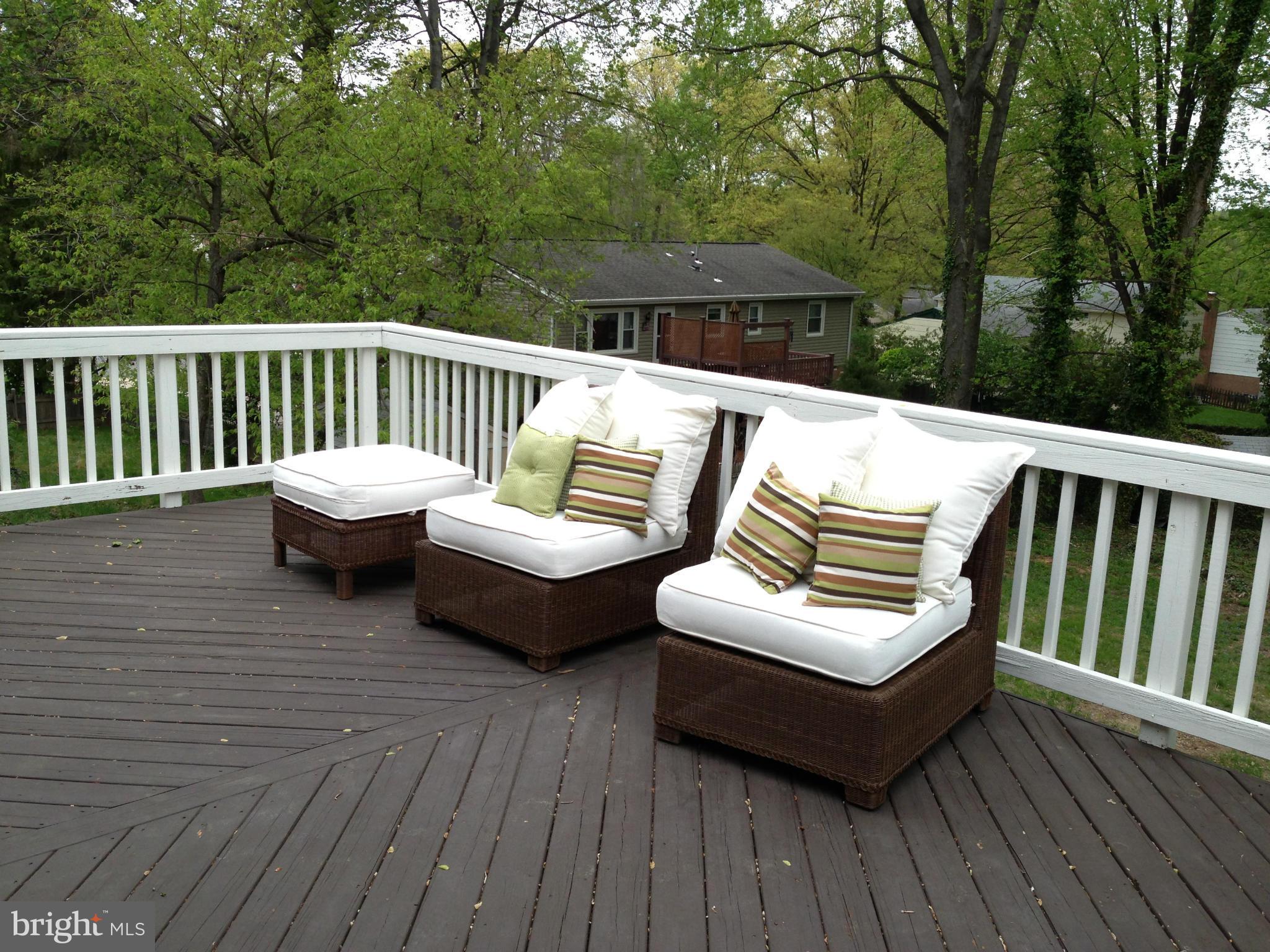 ROLLING VALLEY - Residential