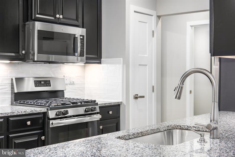 TANYARD SHORES - Residential