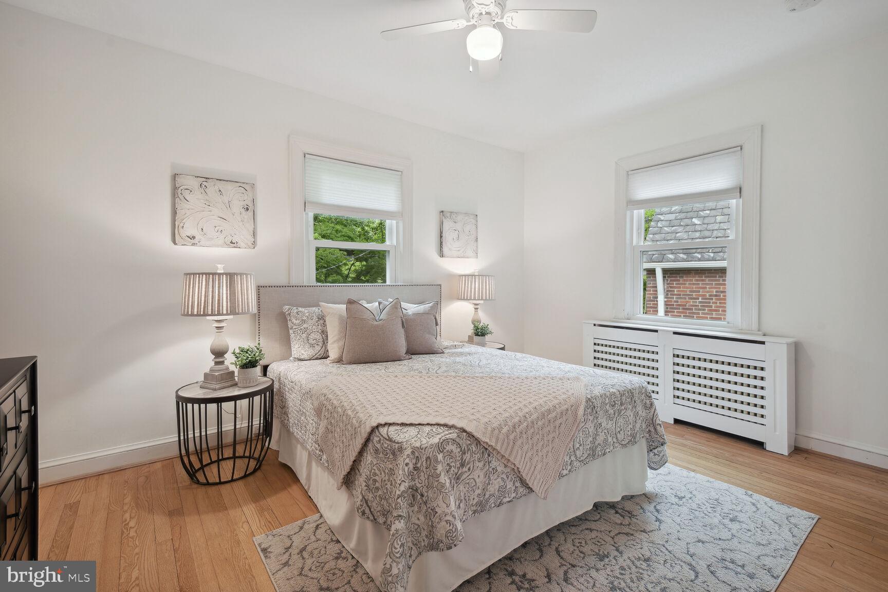 ENGLISH VILLAGE - Residential