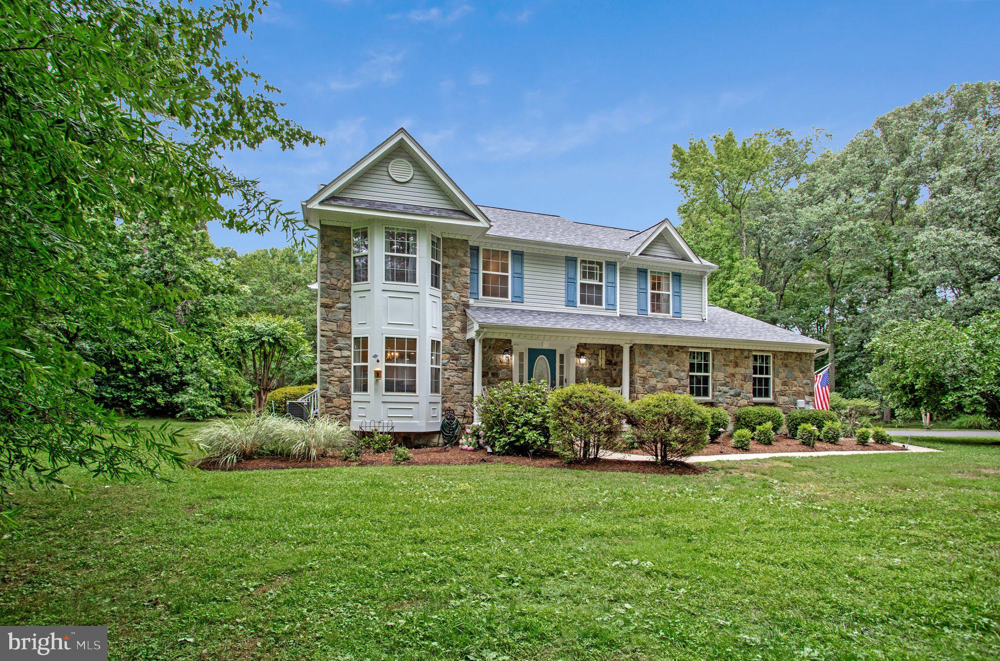 1582 SNUG HARBOR ROAD